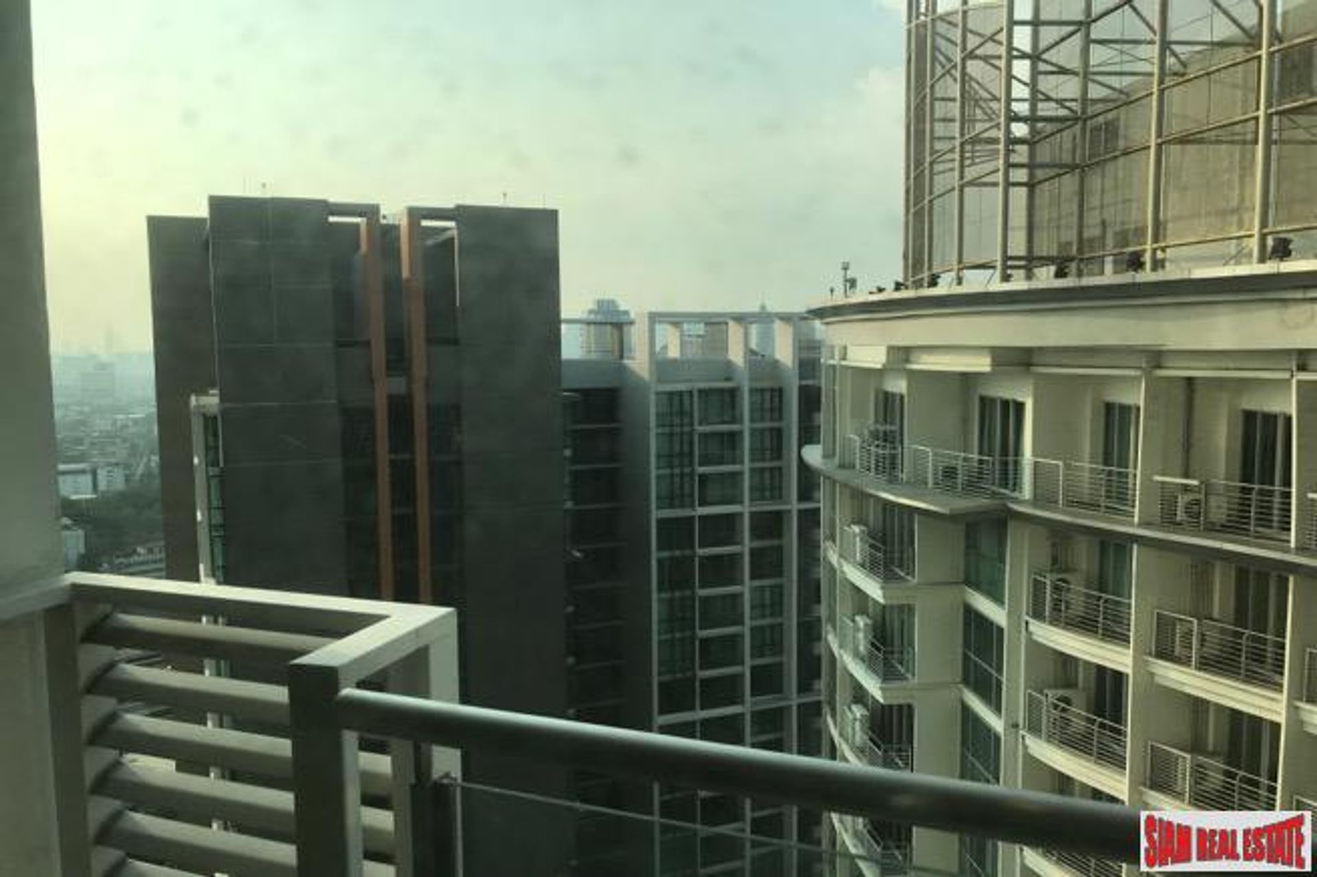 Condominio en Phra Khanong, Krung Thep Maha Nakhon 11194608