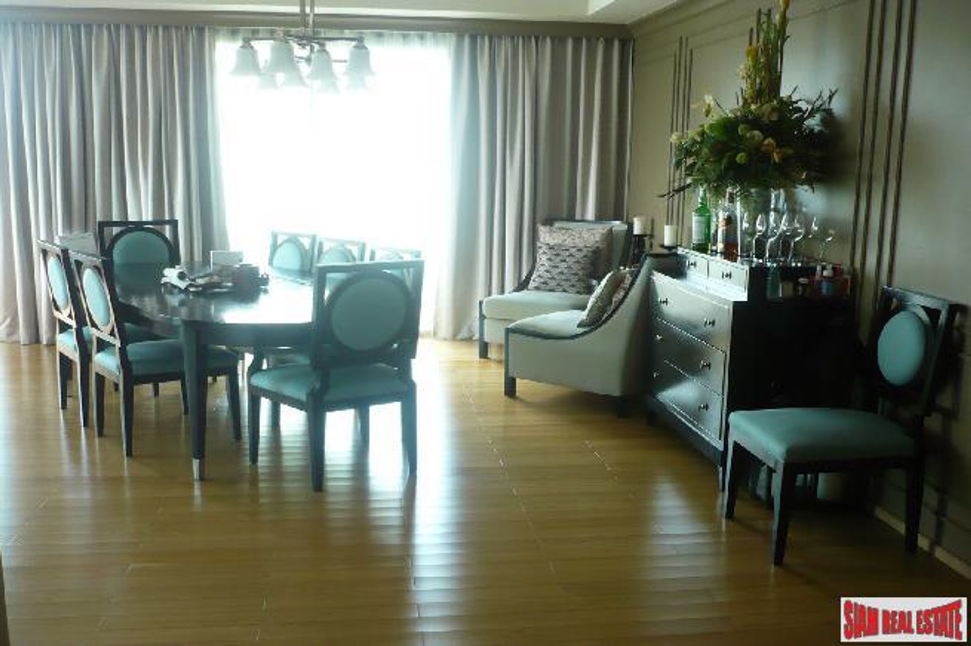 Condominium in Pathum Wan, Krung Thep Maha Nakhon 11194912