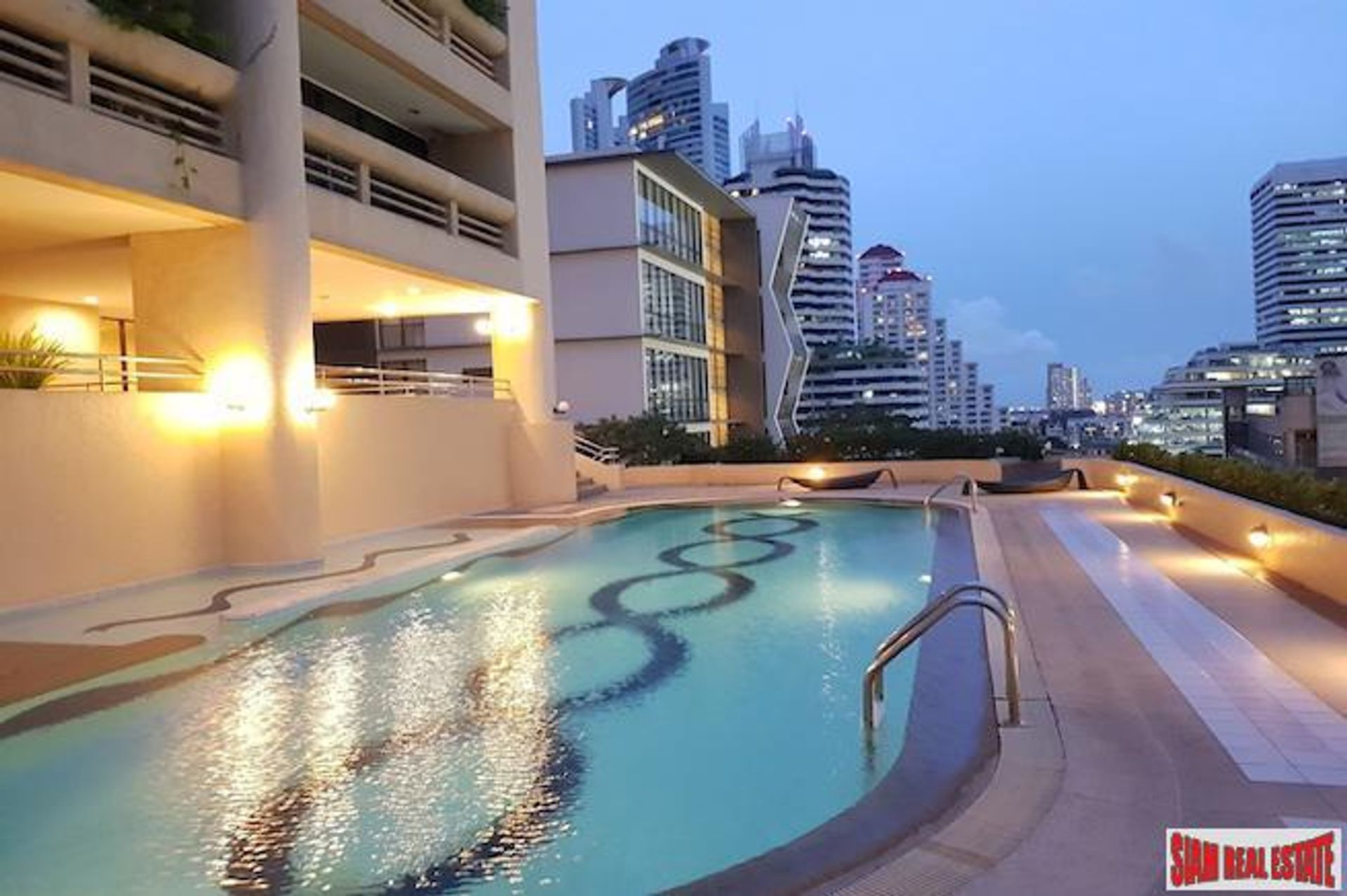 Condominium in Ban Na Song, Krung Thep Maha Nakhon 11194972