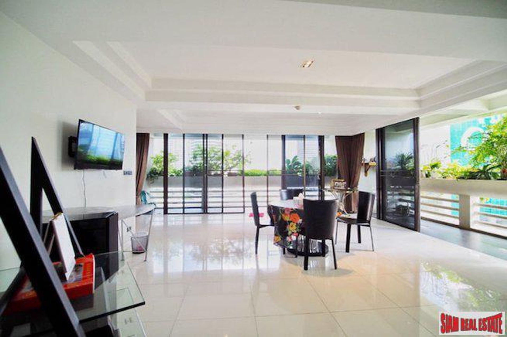 Condominium in Ban Na Song, Krung Thep Maha Nakhon 11194972