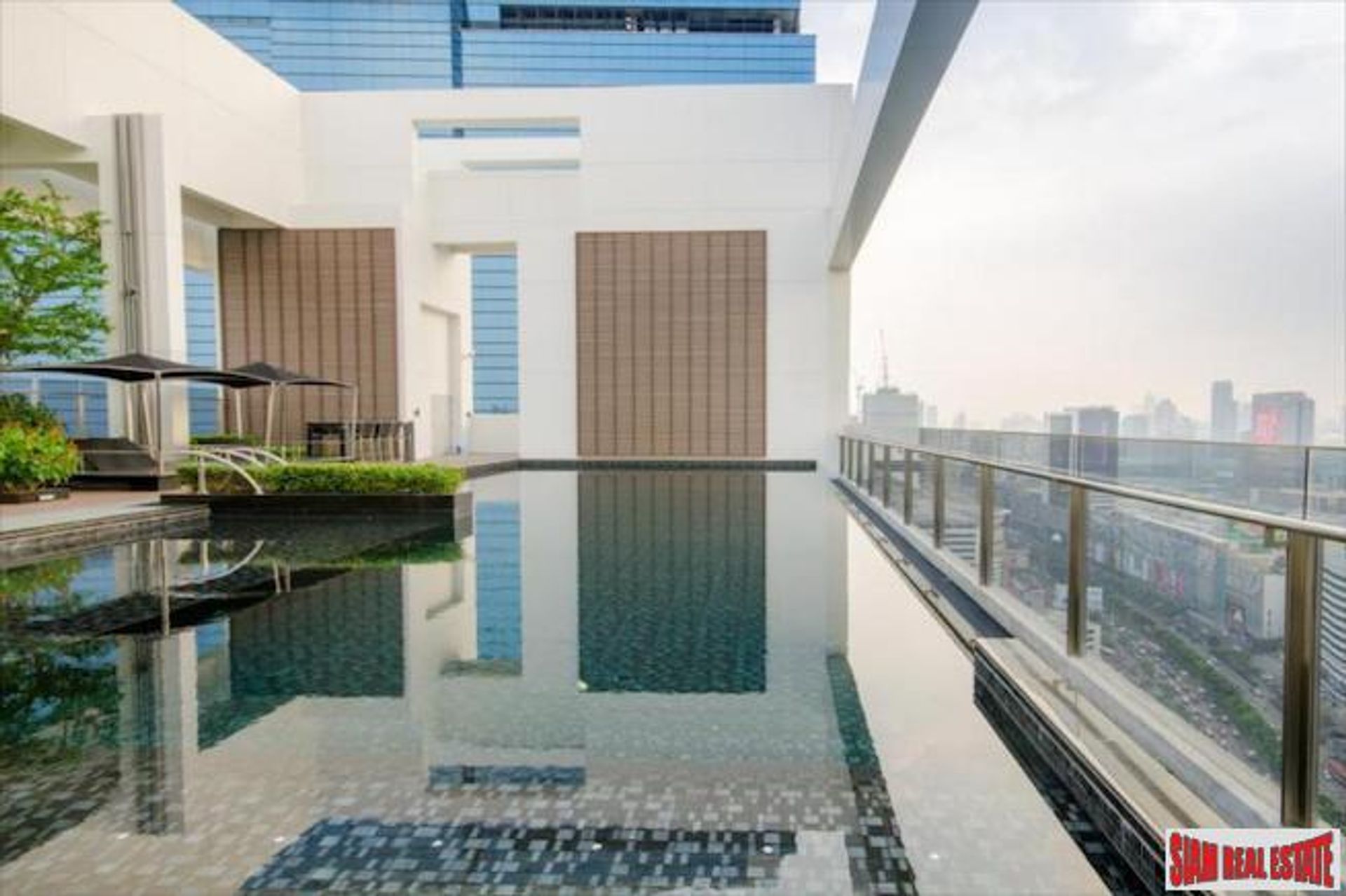 Condominium in , Krung Thep Maha Nakhon 11195068