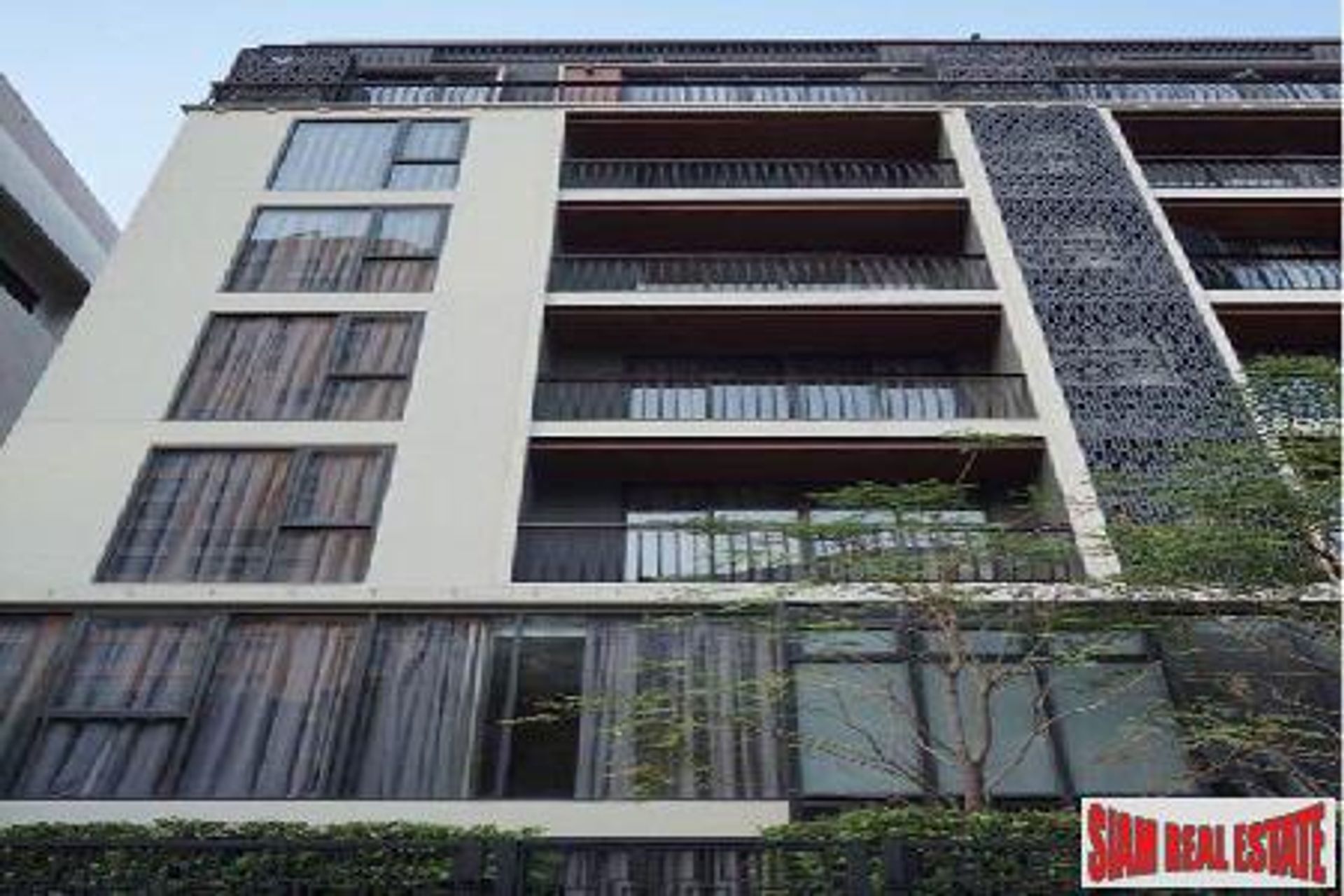 Condominium in Pathum Wan, Krung Thep Maha Nakhon 11195082