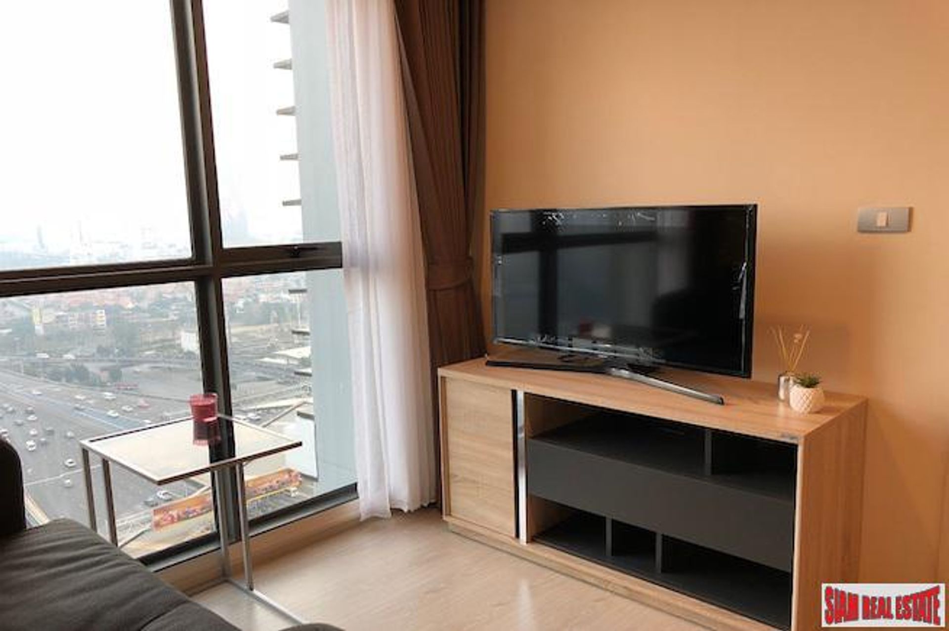 Condominium in Ban Na Song, Krung Thep Maha Nakhon 11195111