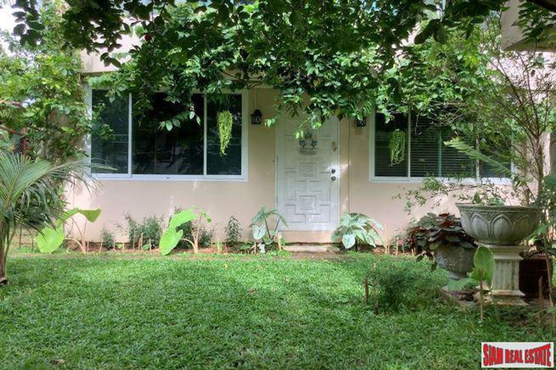 rumah dalam Karon, Phuket 11195592