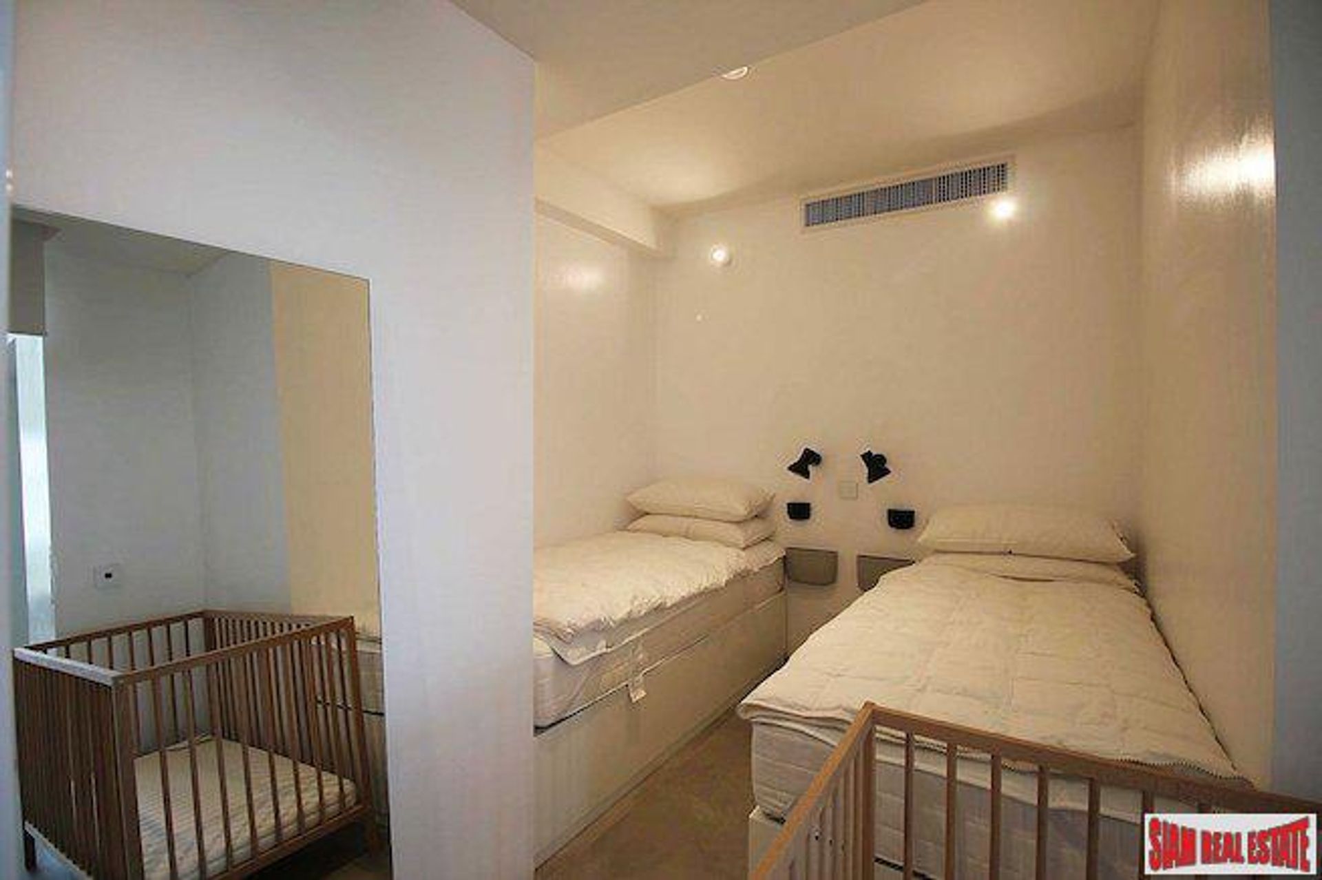 Condominium in Kamala, Phuket 11195788