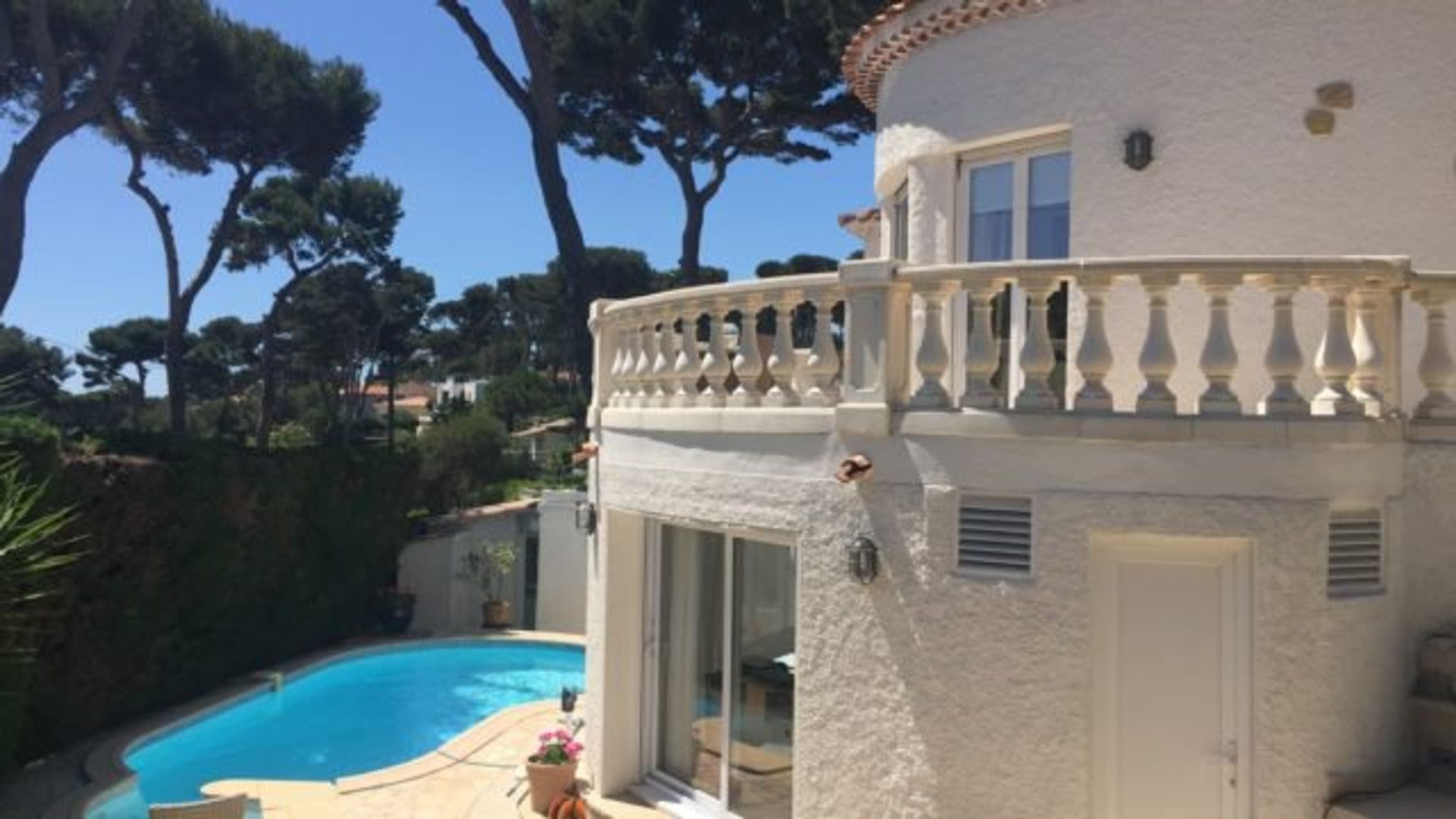 Huis in Juan-les-Pins, Provence-Alpes-Côte d'Azur 11196989