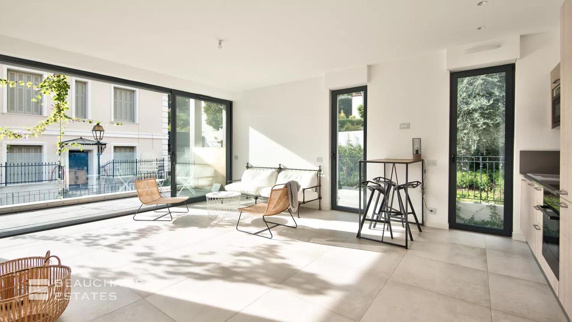 Condominium dans Beaulieu-sur-Mer, Provence-Alpes-Côte d'Azur 11197087