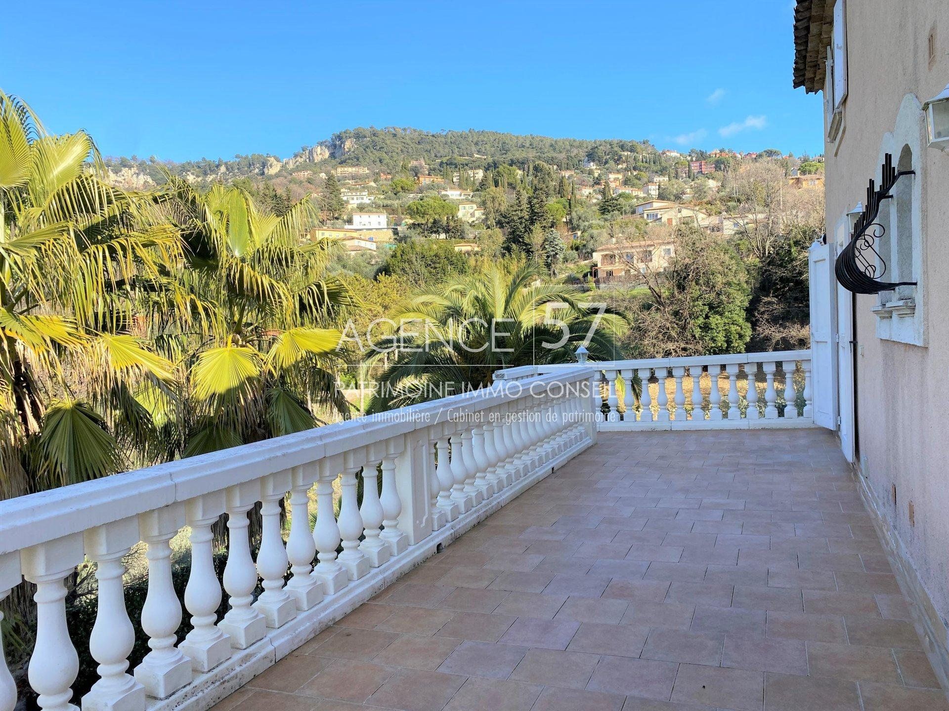 Rumah di Grasse, Provence-Alpes-Côte d'Azur 11197184