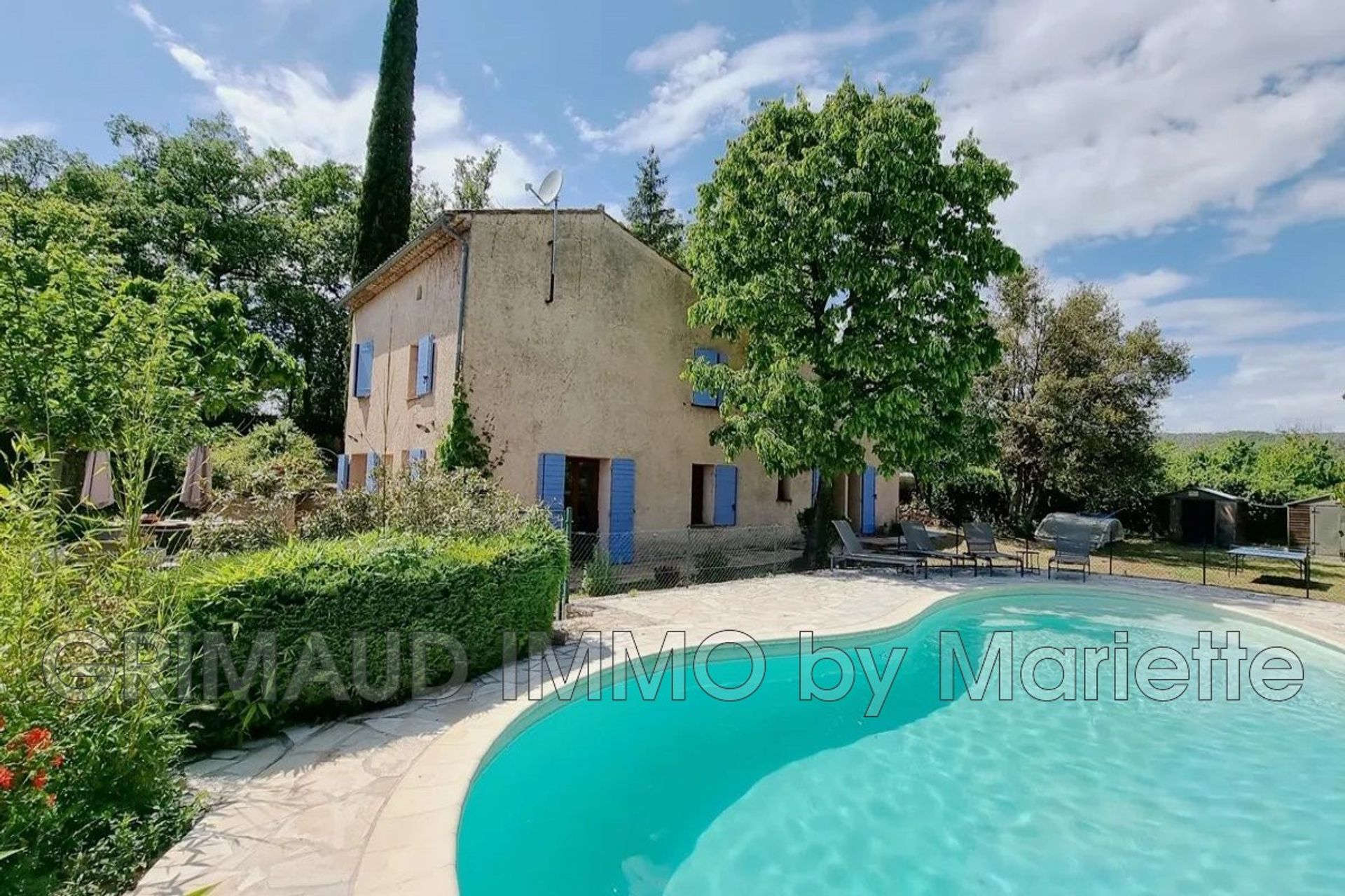 σπίτι σε Salernes, Provence-Alpes-Cote d'Azur 11197424