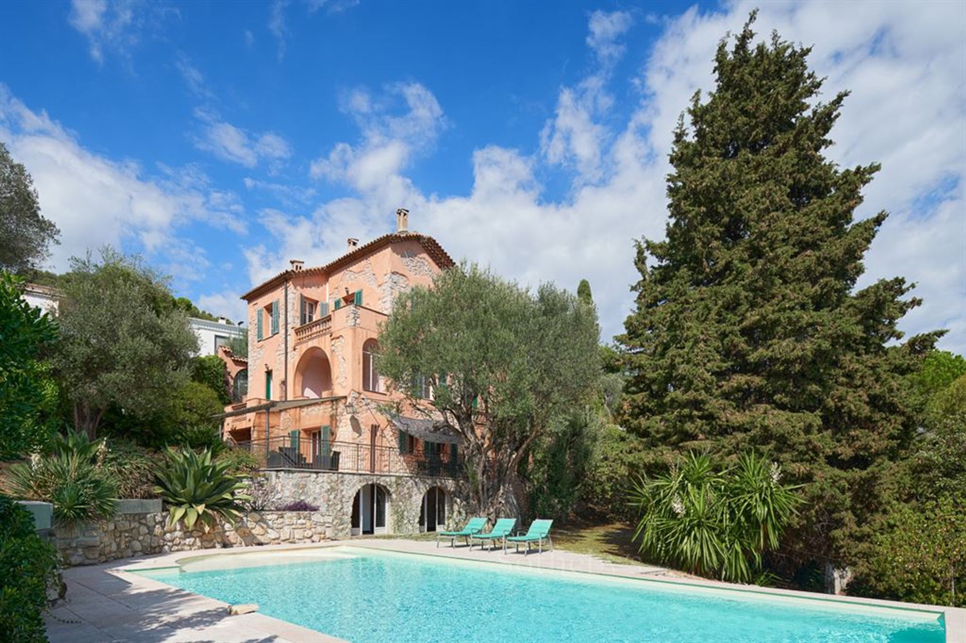 Casa nel Roquebrune, Provenza-Alpi-Costa Azzurra 11197541