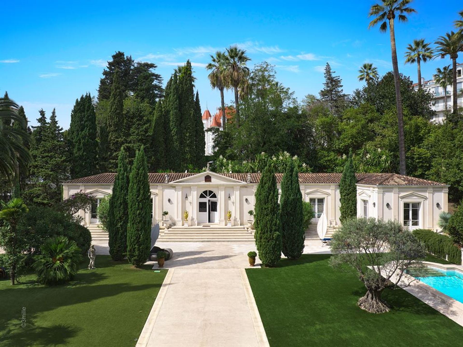 Rumah di Le Cannet, Provence-Alpes-Cote d'Azur 11197543