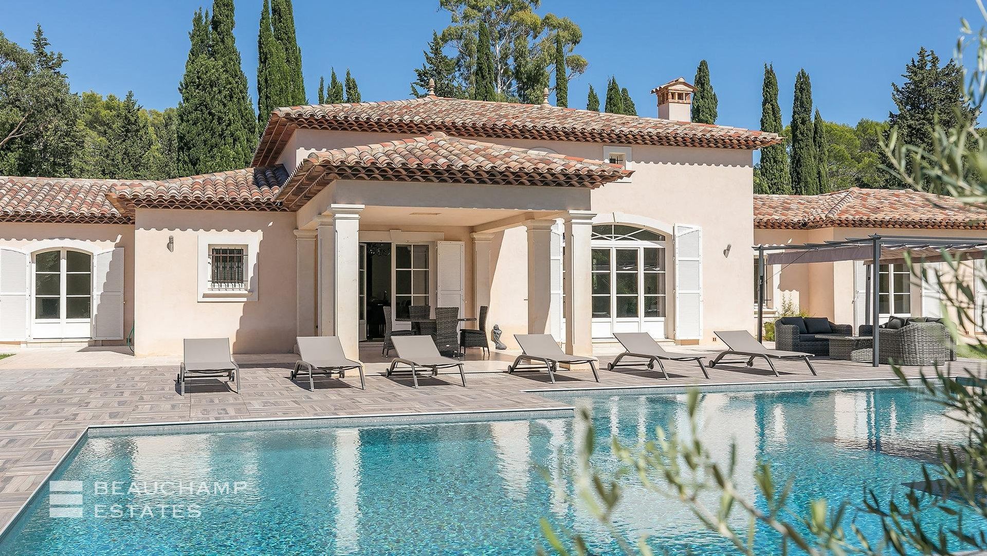 Huis in Puget-sur-Argens, Provence-Alpes-Cote d'Azur 11197589