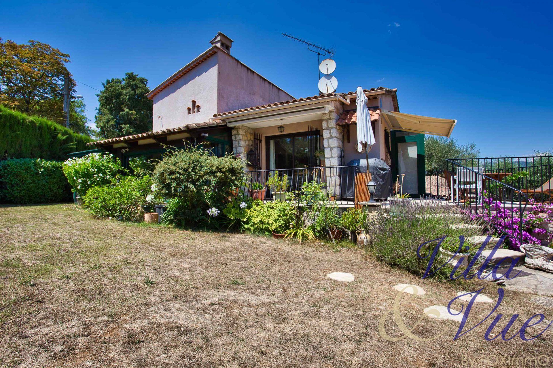 casa en El castillo, Provenza-Alpes-Costa Azul 11197864