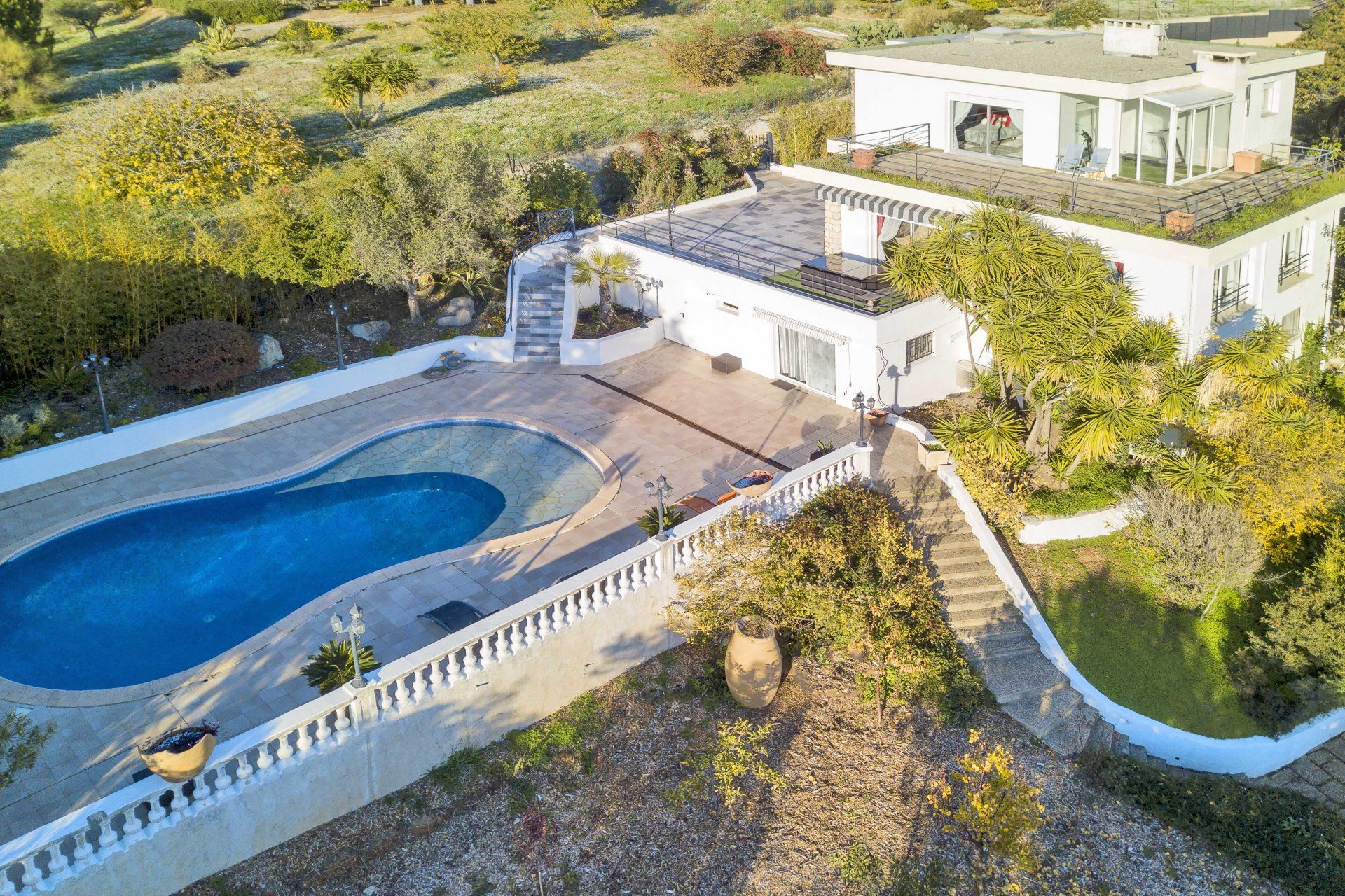 casa en Saint-Laurent-du-Var, Provence-Alpes-Cote d'Azur 11198038