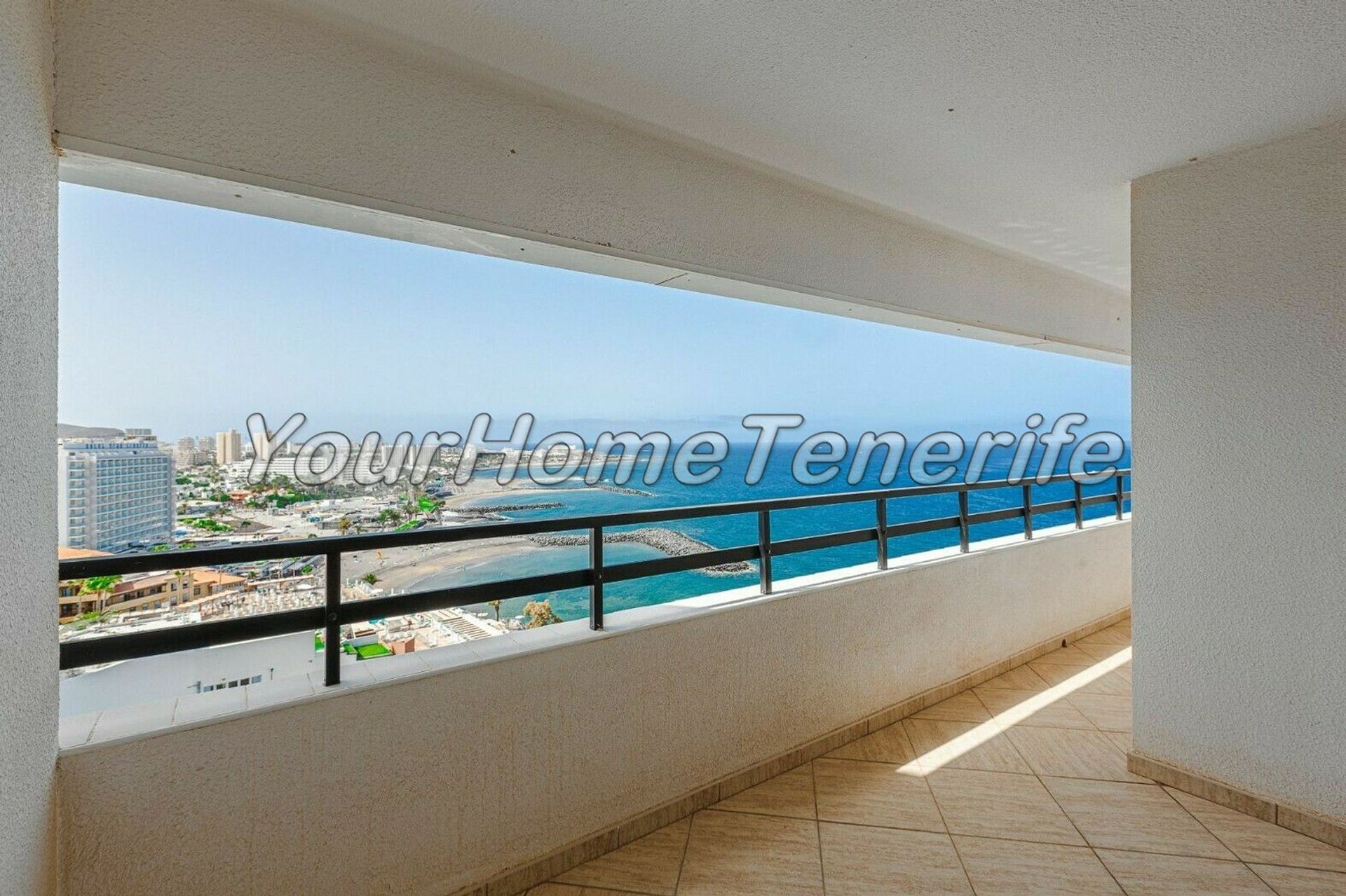 Condominium in Adeje, Canary Islands 11198857