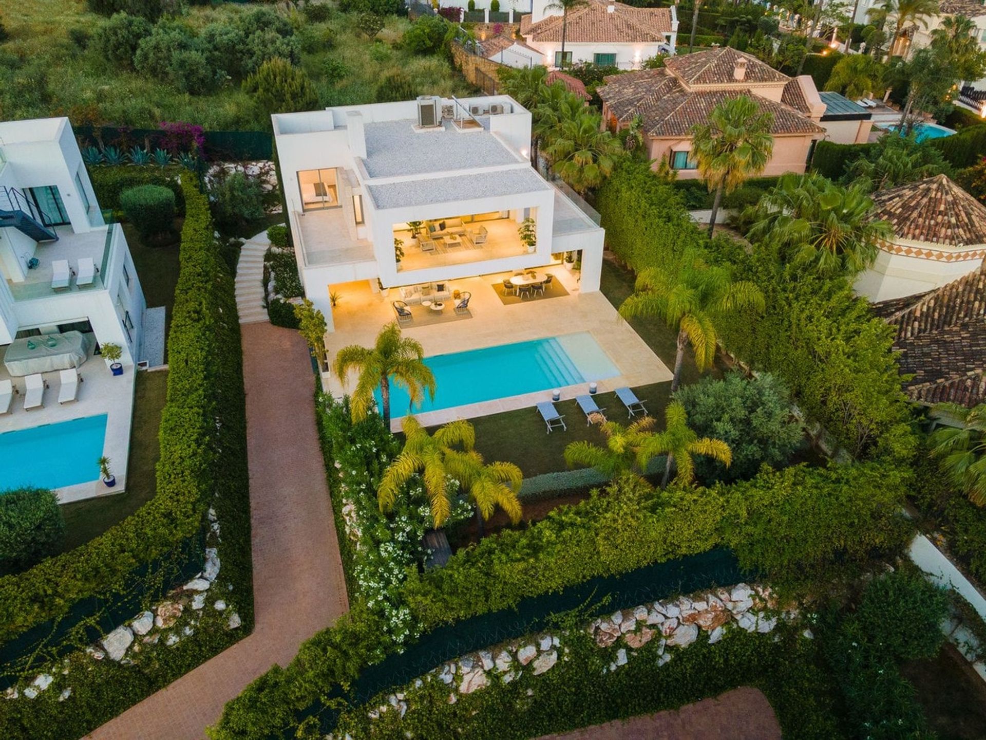 Haus im Marbella, Andalucía 11199068