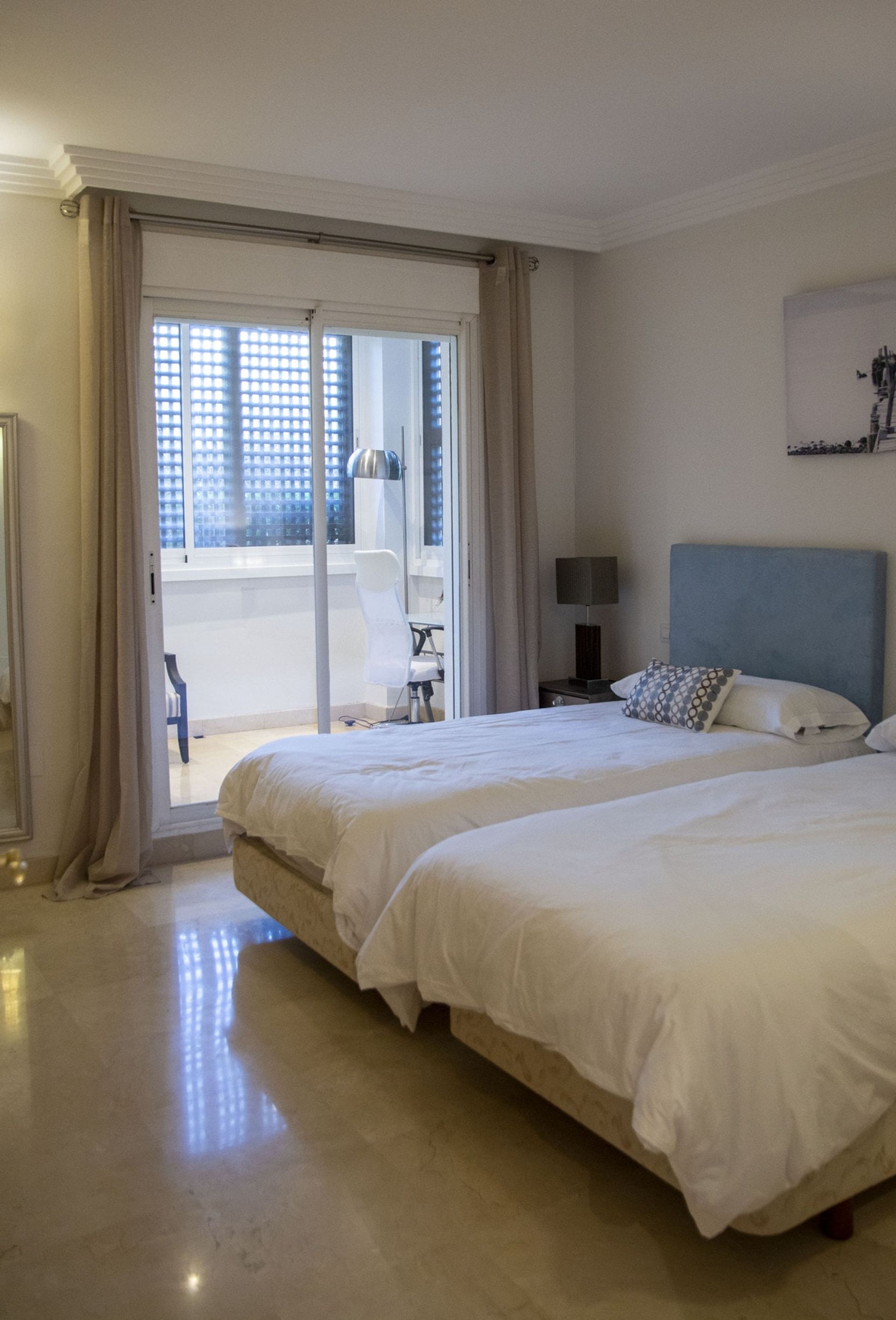 Condominium dans San Pedro de Alcántara, Andalousie 11199071