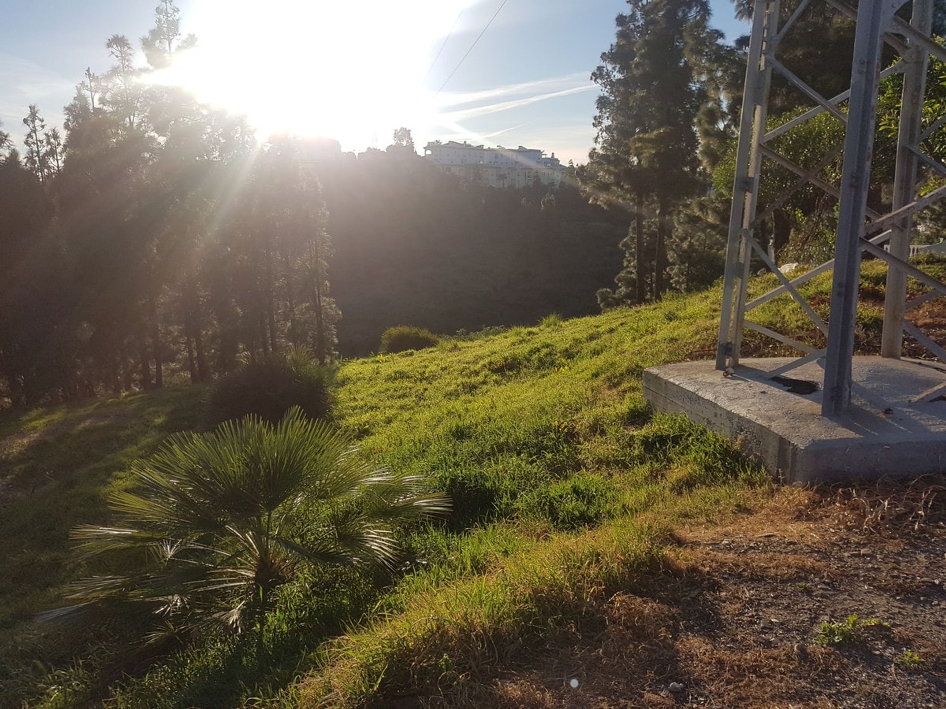 土地 在 Las Lagunas de Mijas, Andalucía 11199759