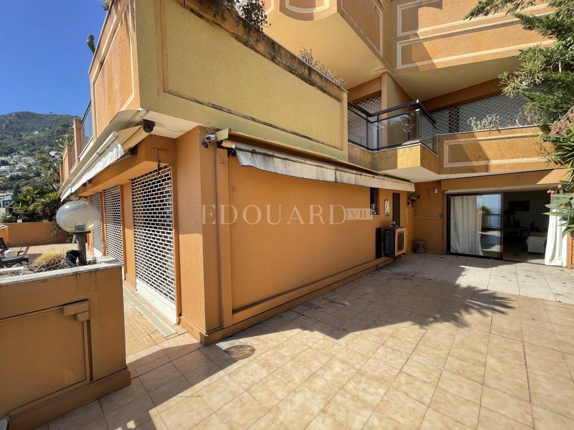 Condominio en Roquebrune-Cap-Martin, Provence-Alpes-Côte d'Azur 11201307