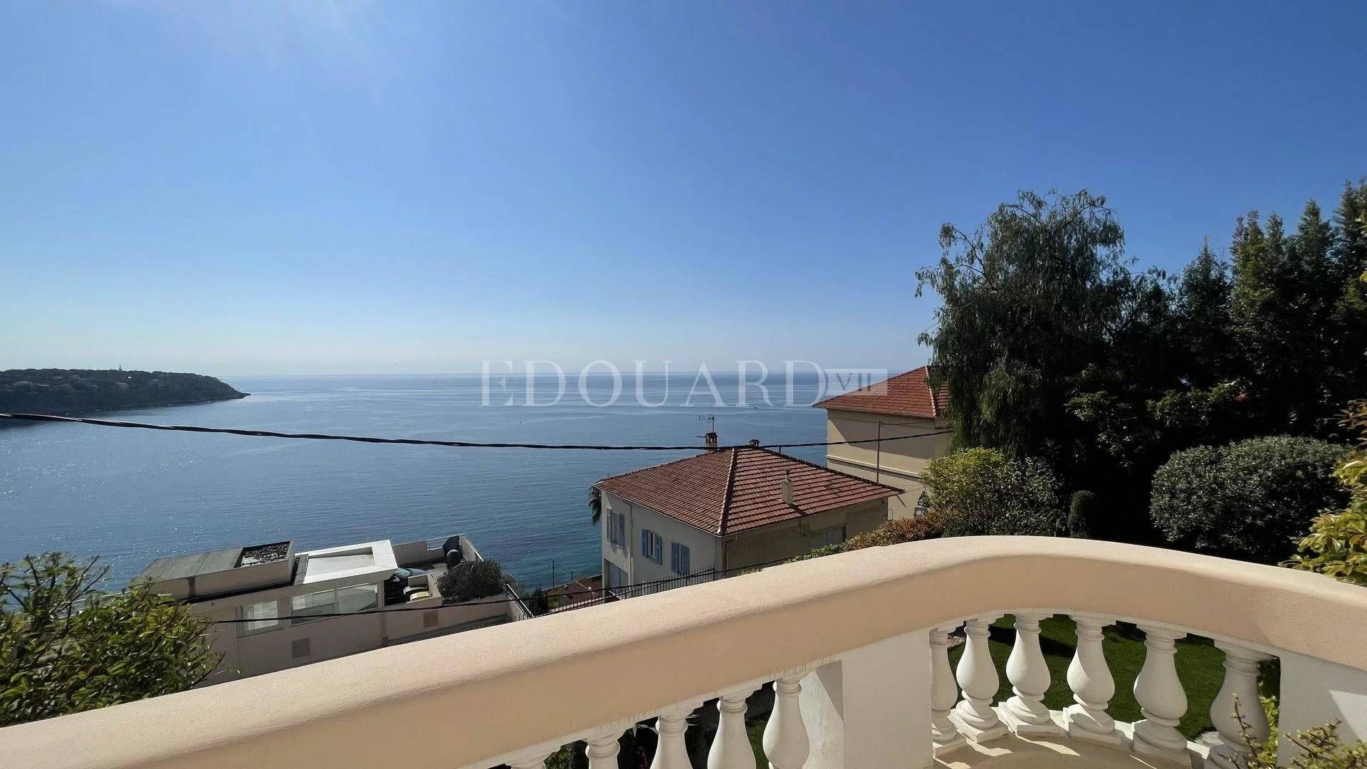 Condominium dans Roquebrune-Cap-Martin, Provence-Alpes-Côte d'Azur 11201322