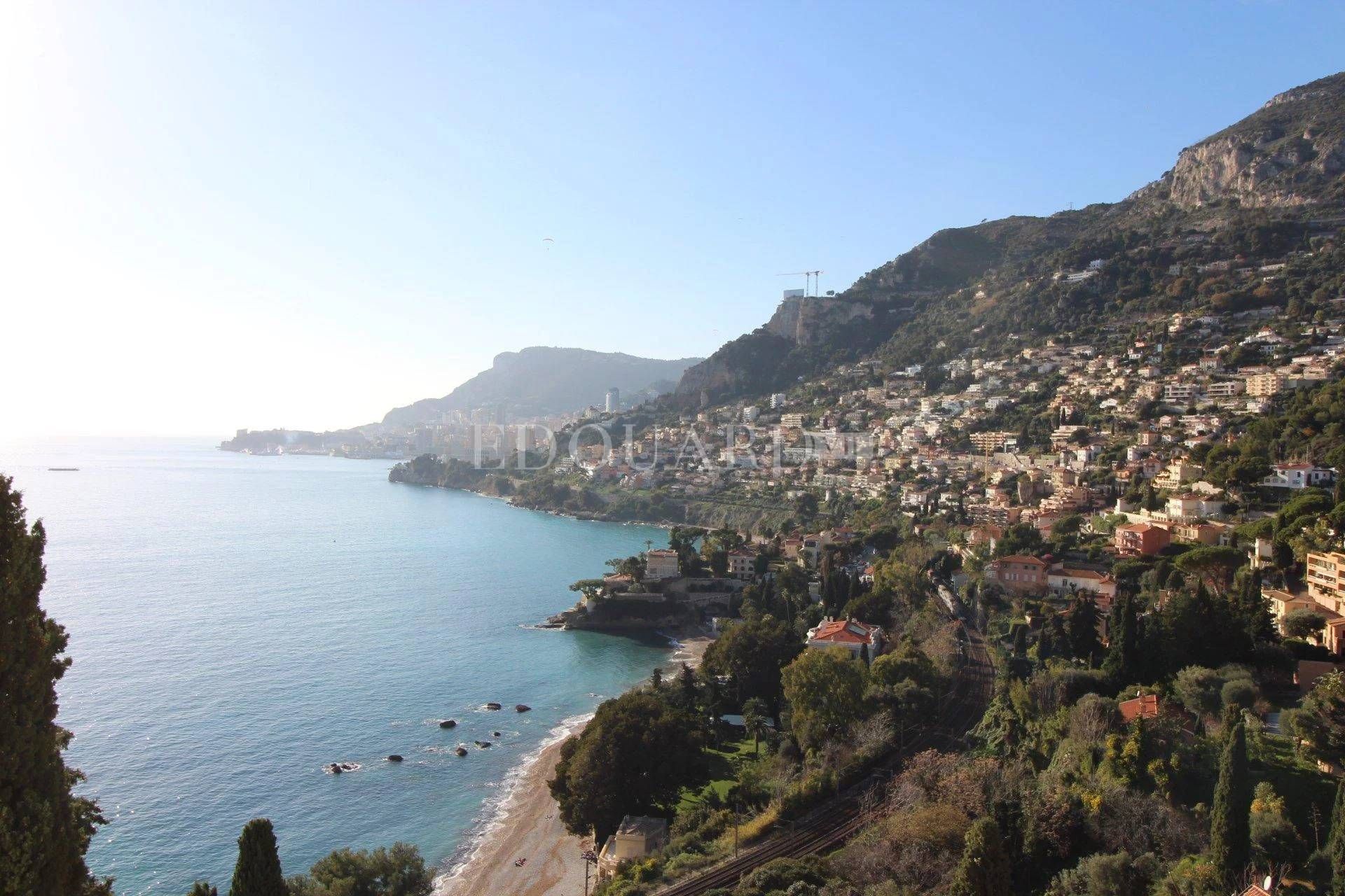 Будинок в Roquebrune-Cap-Martin, Provence-Alpes-Côte d'Azur 11201325