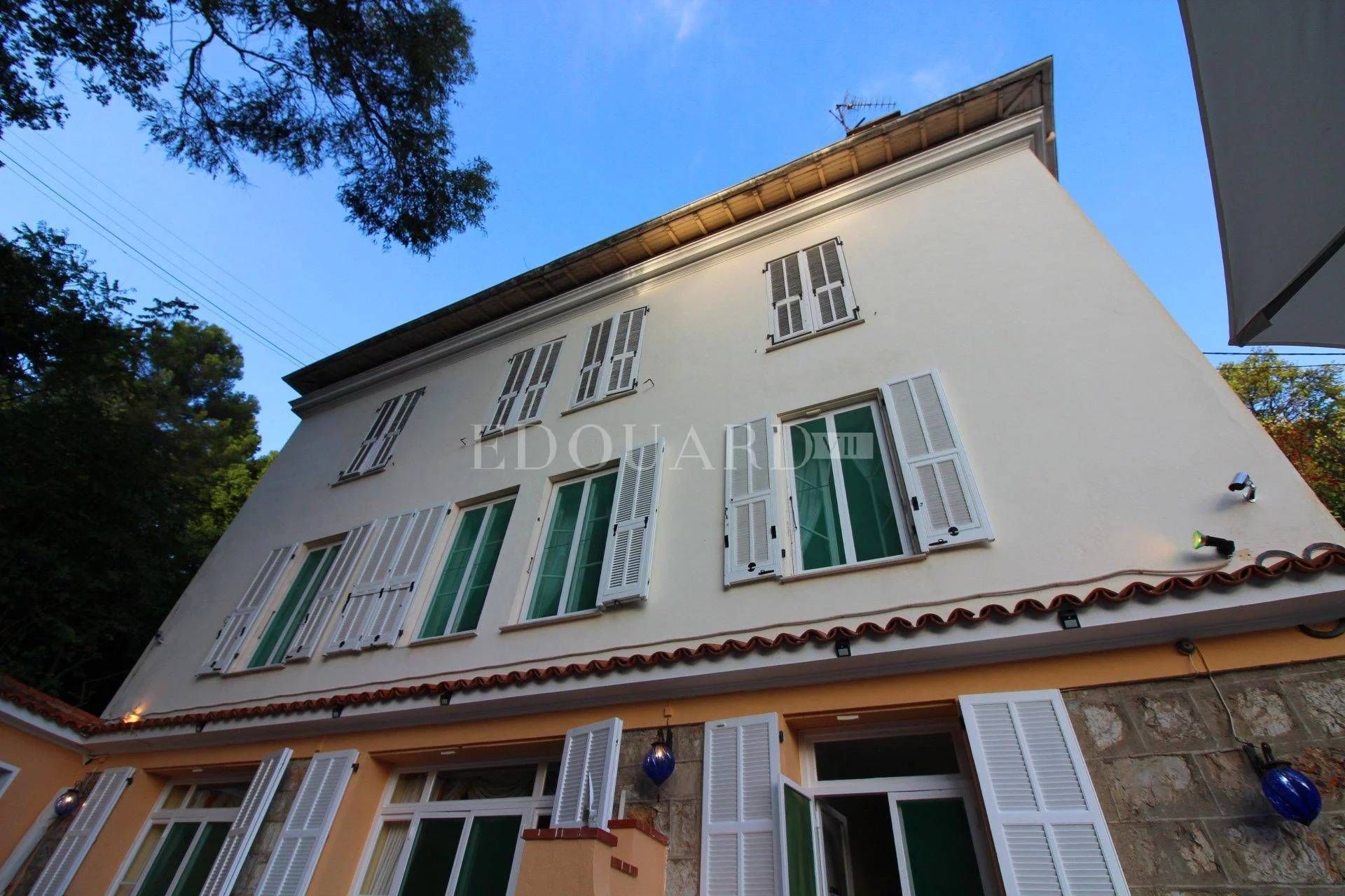 casa no Roquebrune-Cap-Martin, Provence-Alpes-Côte d'Azur 11201334