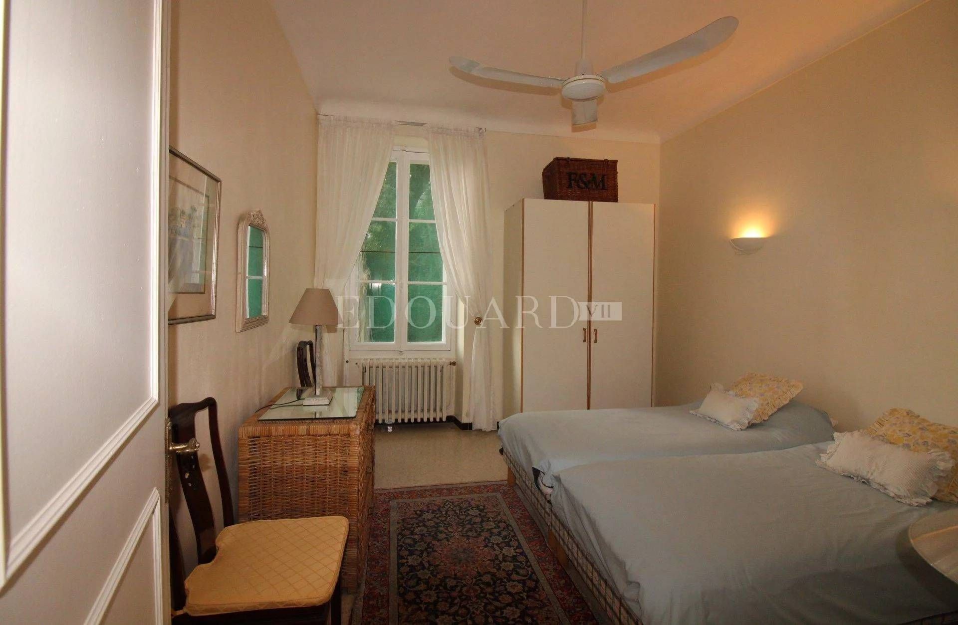 Huis in Roquebrune-Cap-Martin, Provence-Alpes-Côte d'Azur 11201334