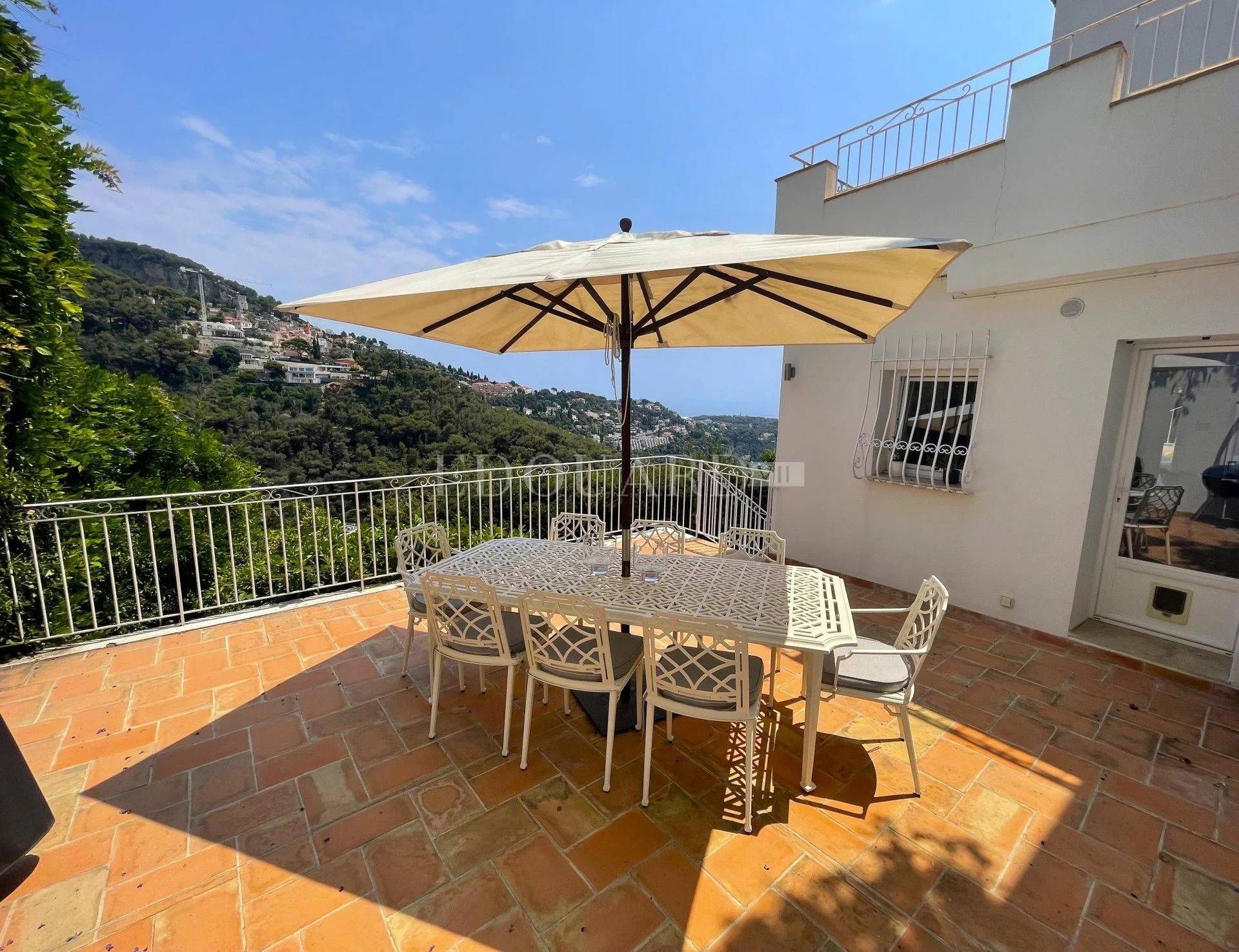 Huis in Roquebrune-Cap-Martin, Provence-Alpes-Côte d'Azur 11201339