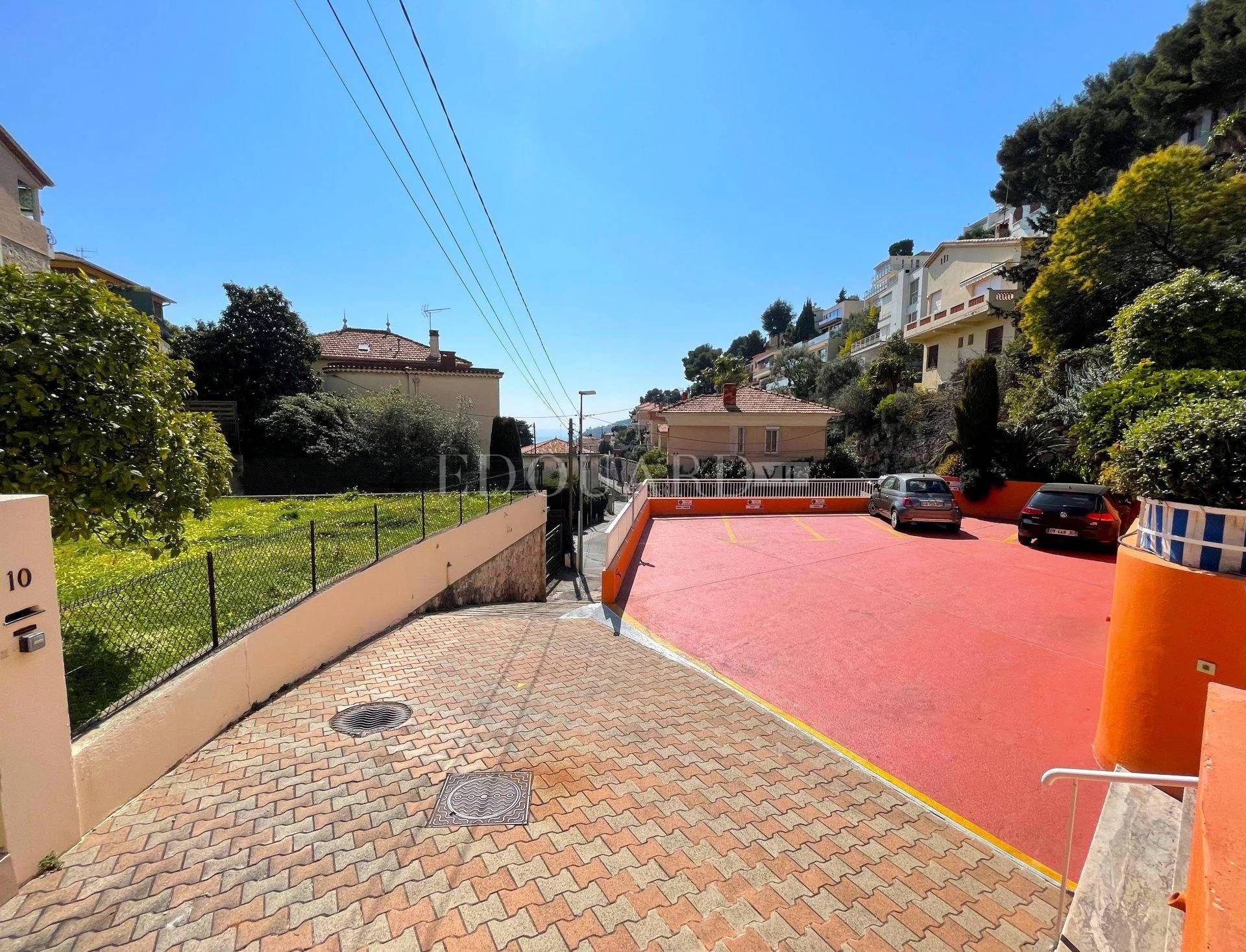 Condominium in Villefranche-sur-Mer, Provence-Alpes-Côte d'Azur 11201363