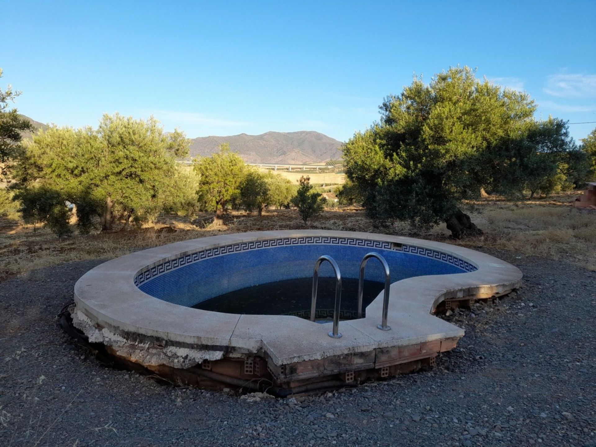 House in Pizarra, Andalusia 11202378