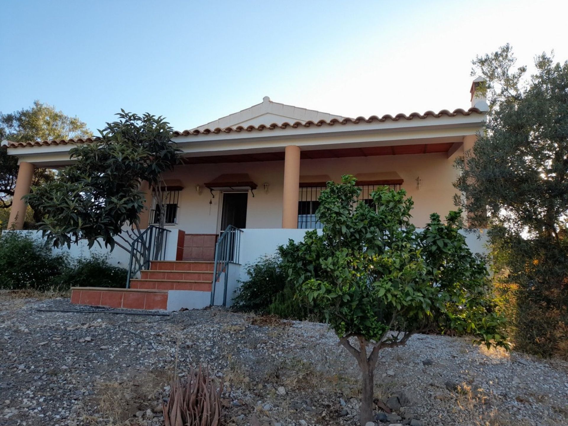 House in Pizarra, Andalusia 11202378