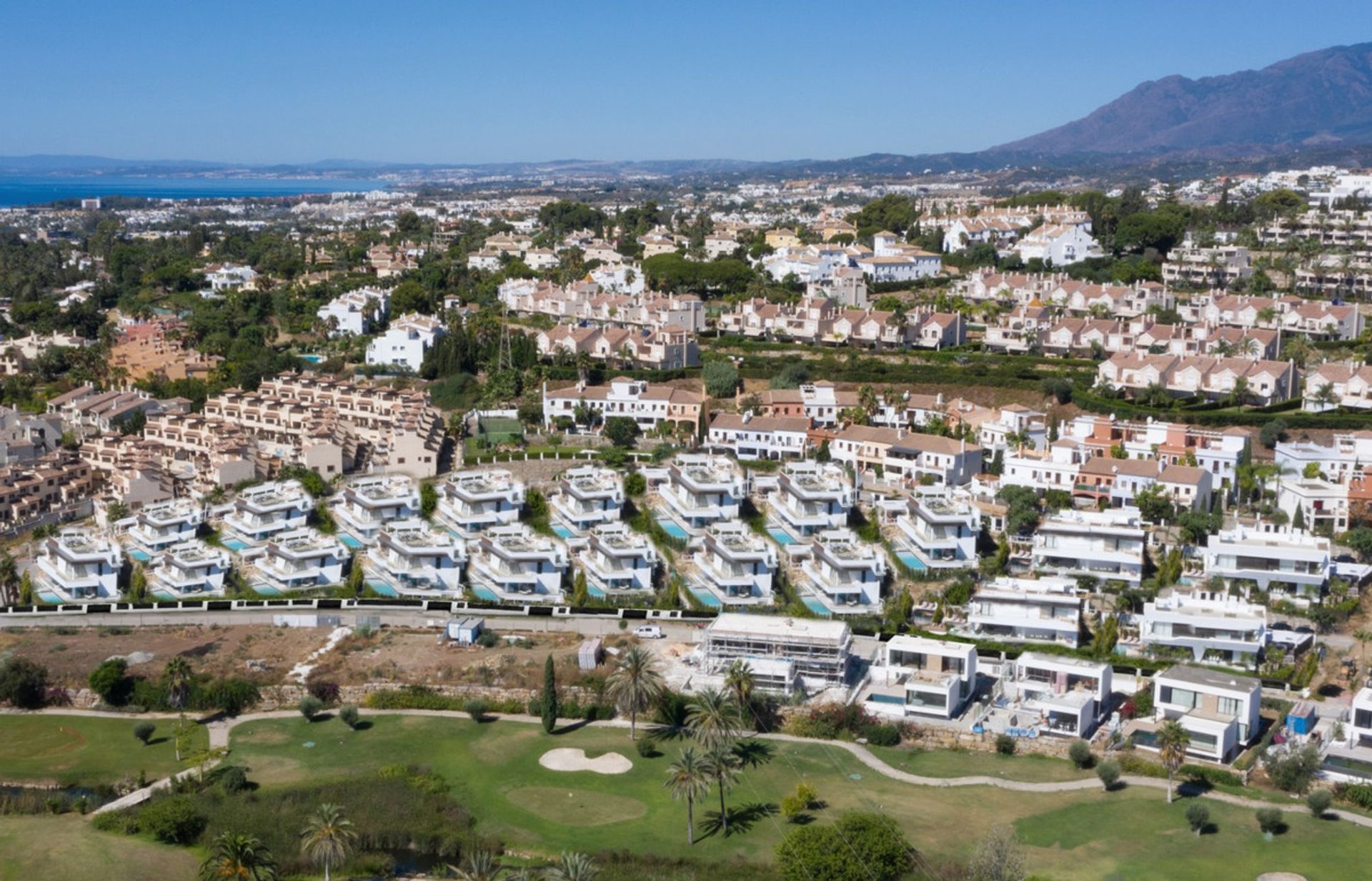 房子 在 Estepona, Andalucía 11202635