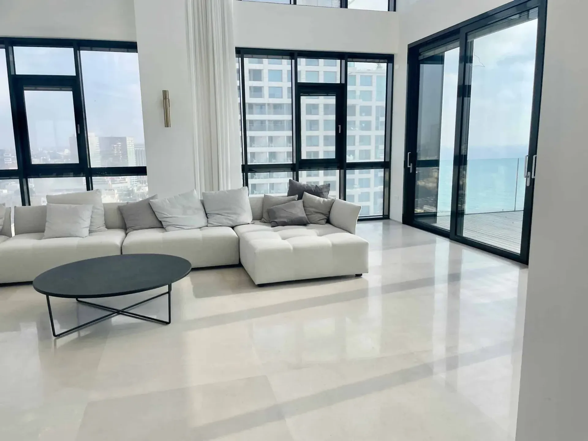 Condominium in Tel Aviv-Yafo, 29 HaYarkon Street 11203486