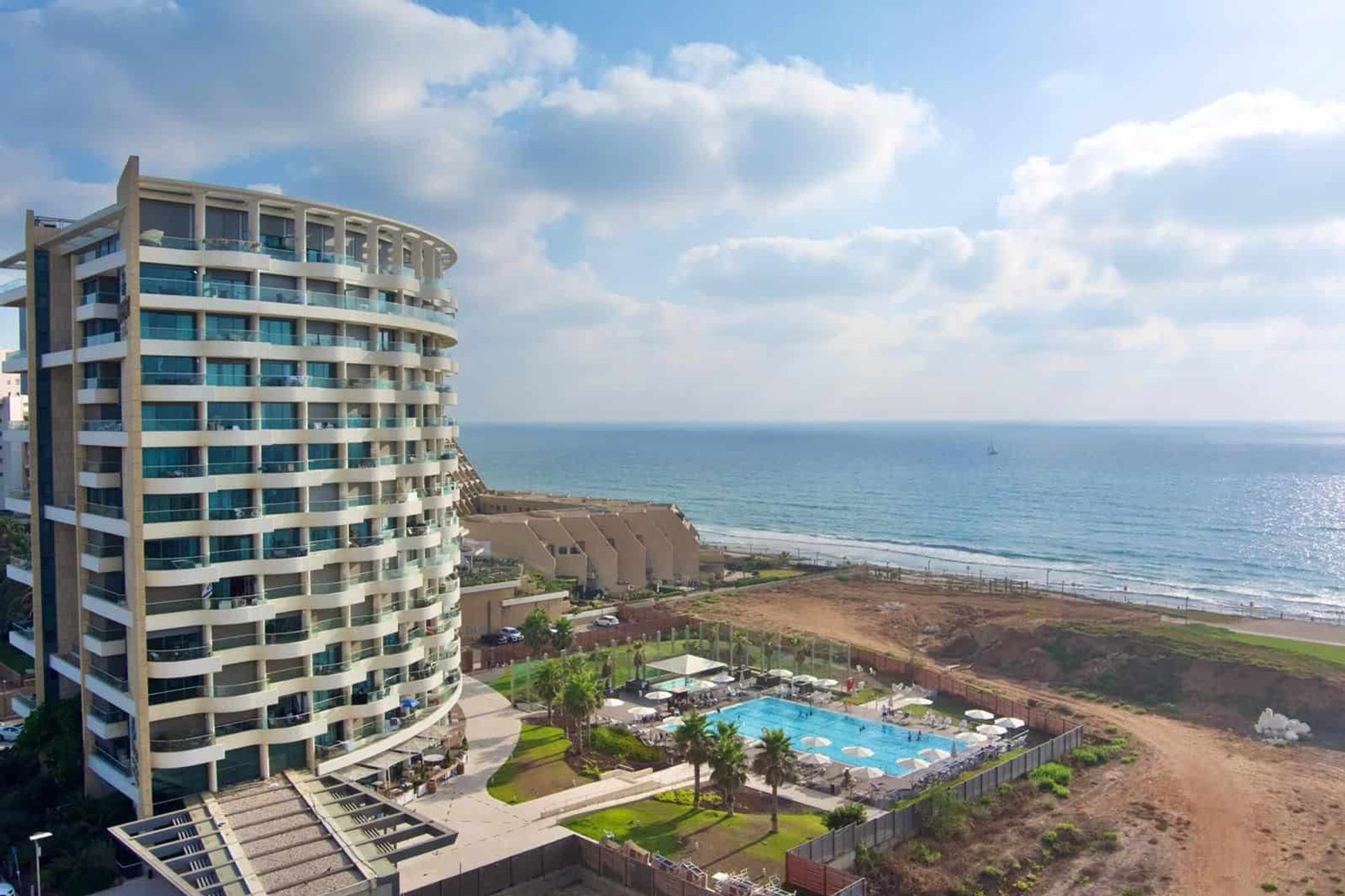 Kondominium di Ramat HaSharon, Herzl Rosenblum Street 11203491