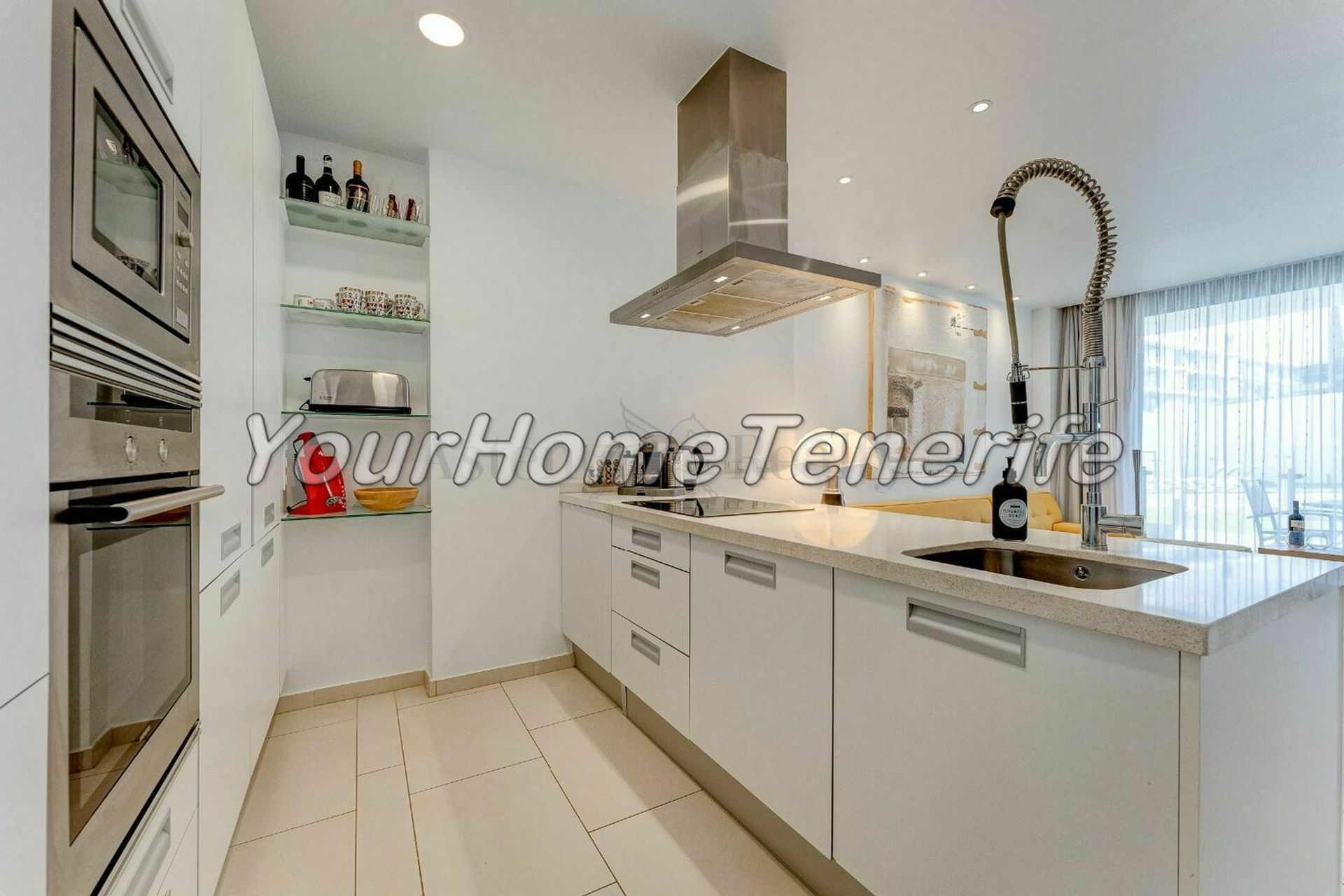 Condominium in Arona, Canary Islands 11204026