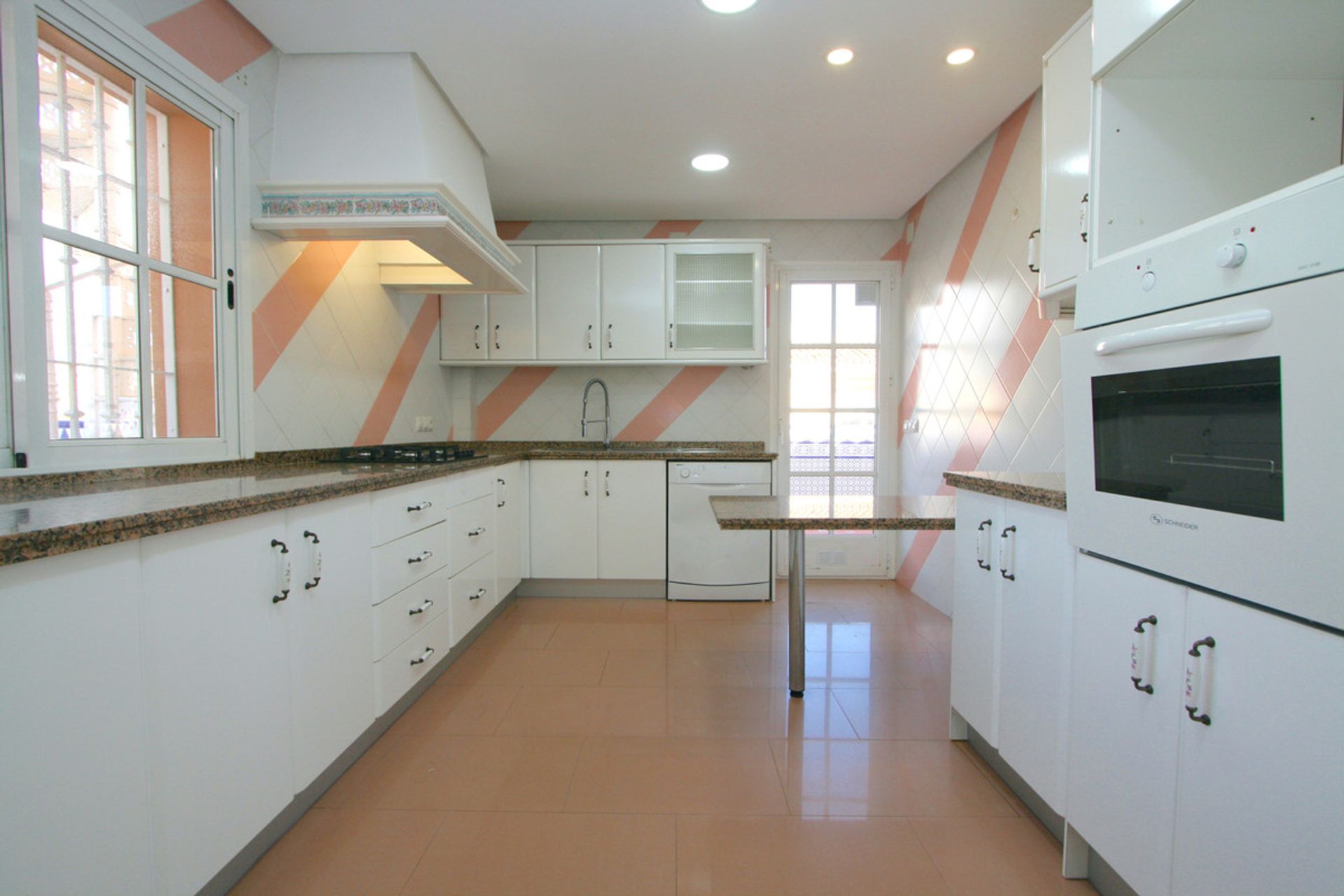 Condominio en Fuengirola, Andalucía 11205077