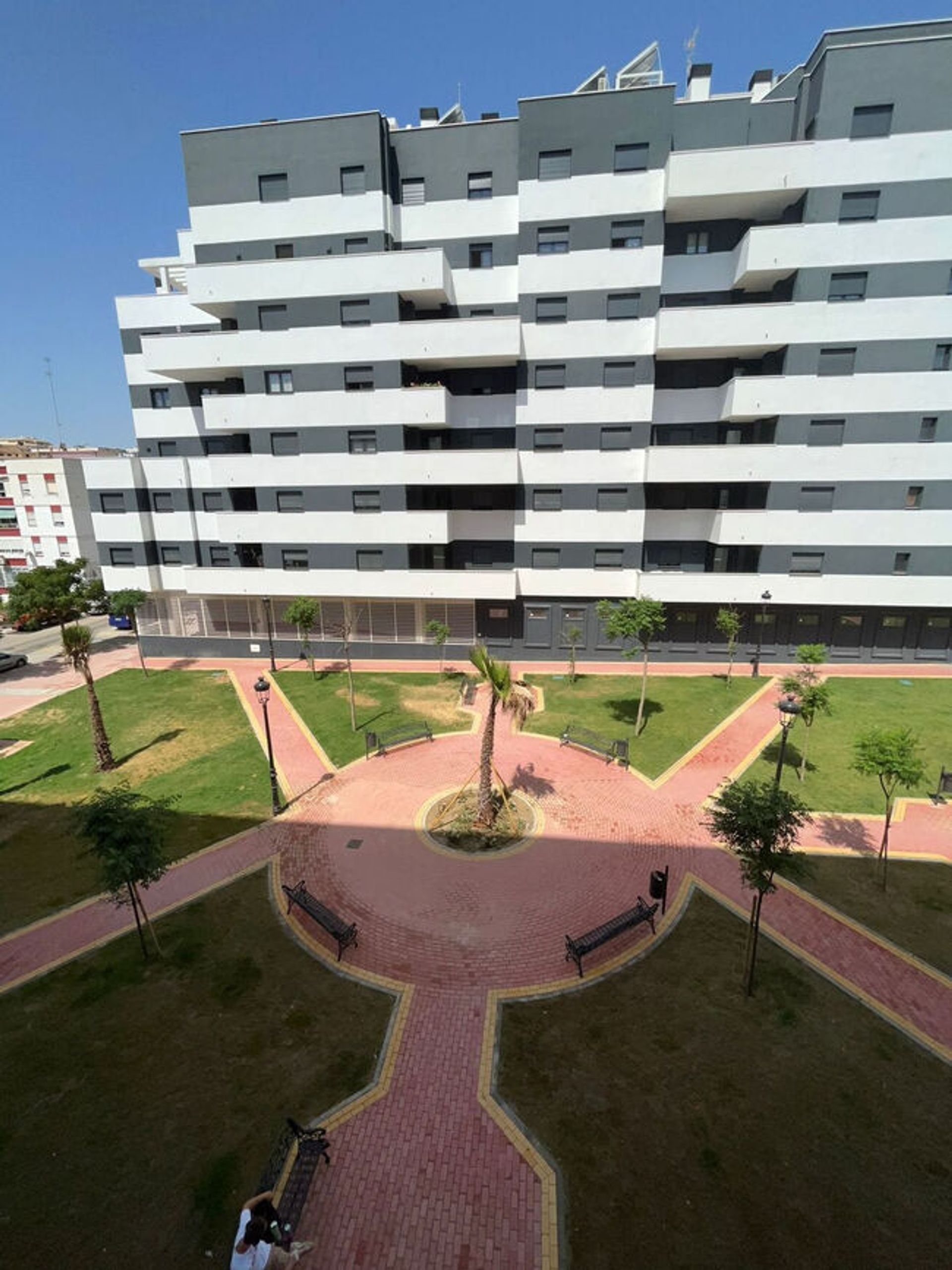 Condominium in Estepona, Andalusia 11206014