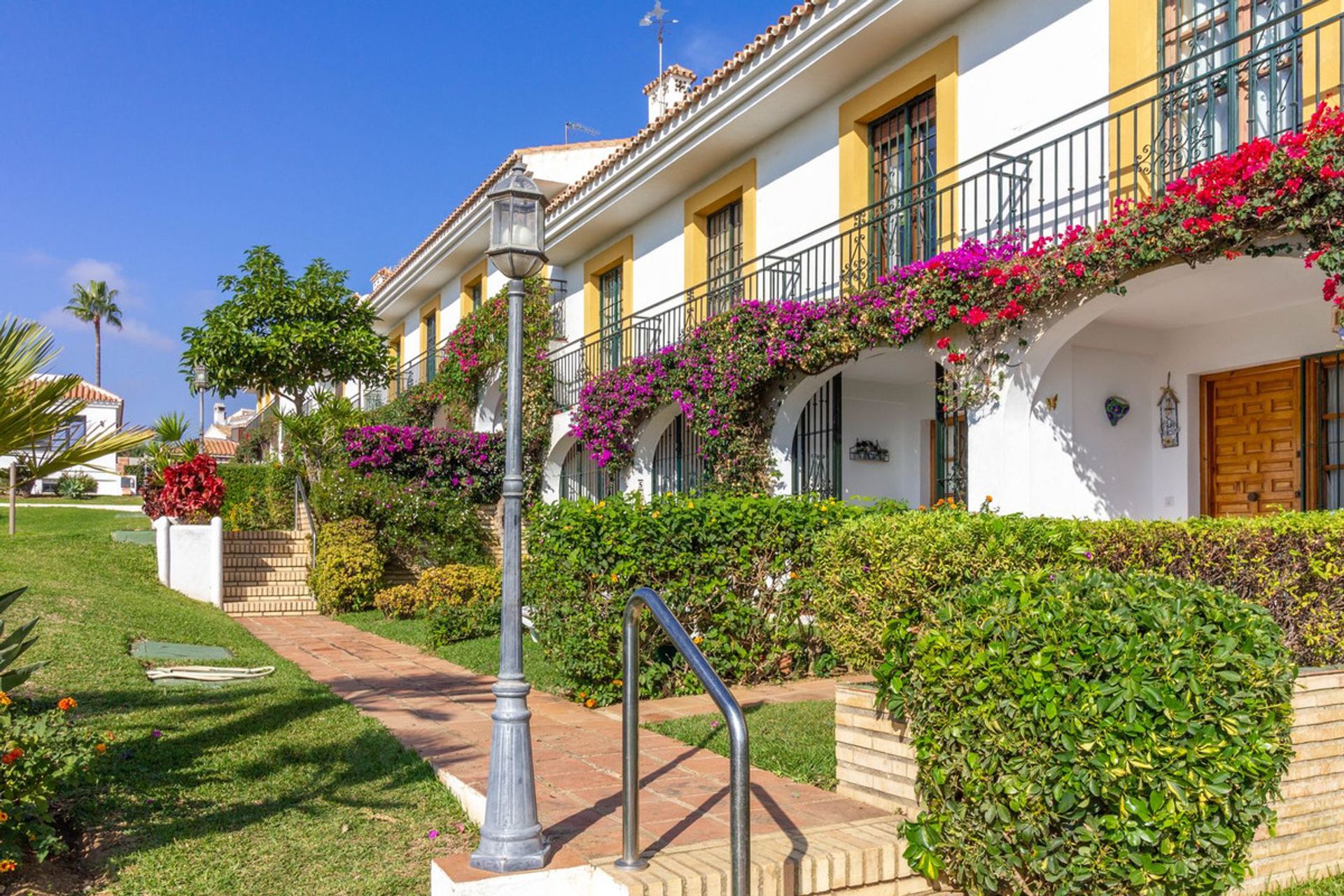 Casa nel Fuengirola, Andalusia 11208035