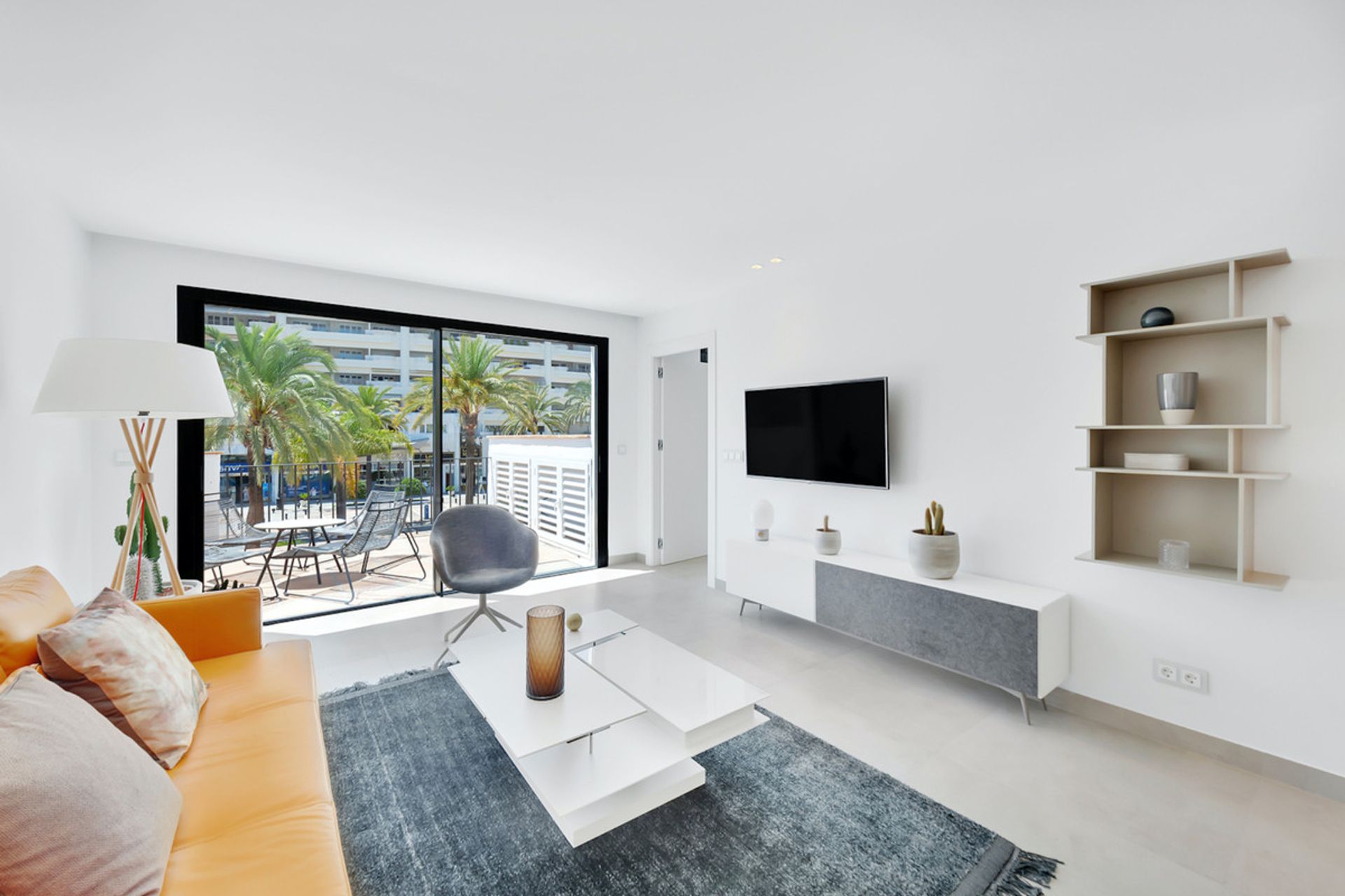 Condominium in El Angel, Andalusia 11208511