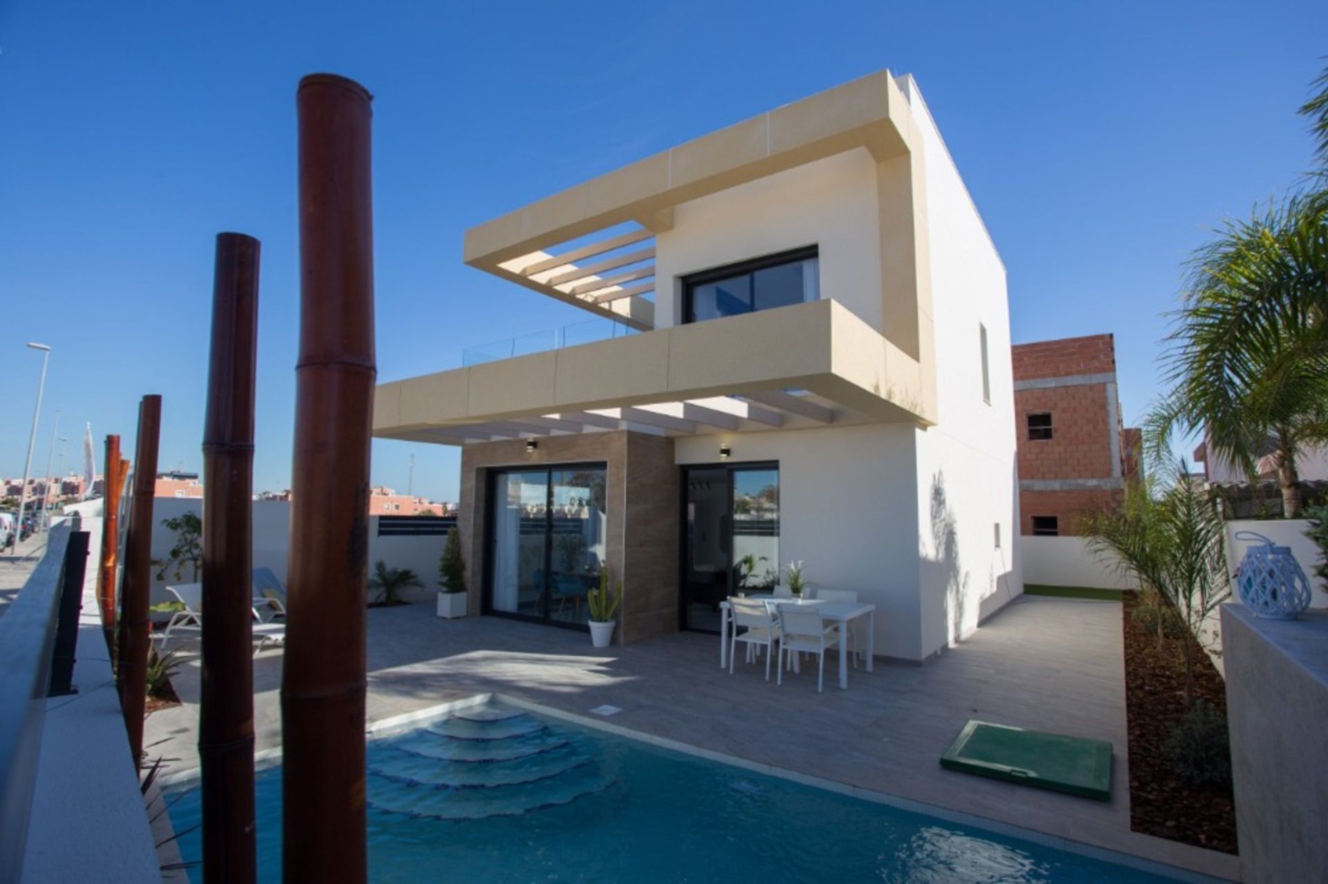 House in Los Montesinos, Comunidad Valenciana 11208518