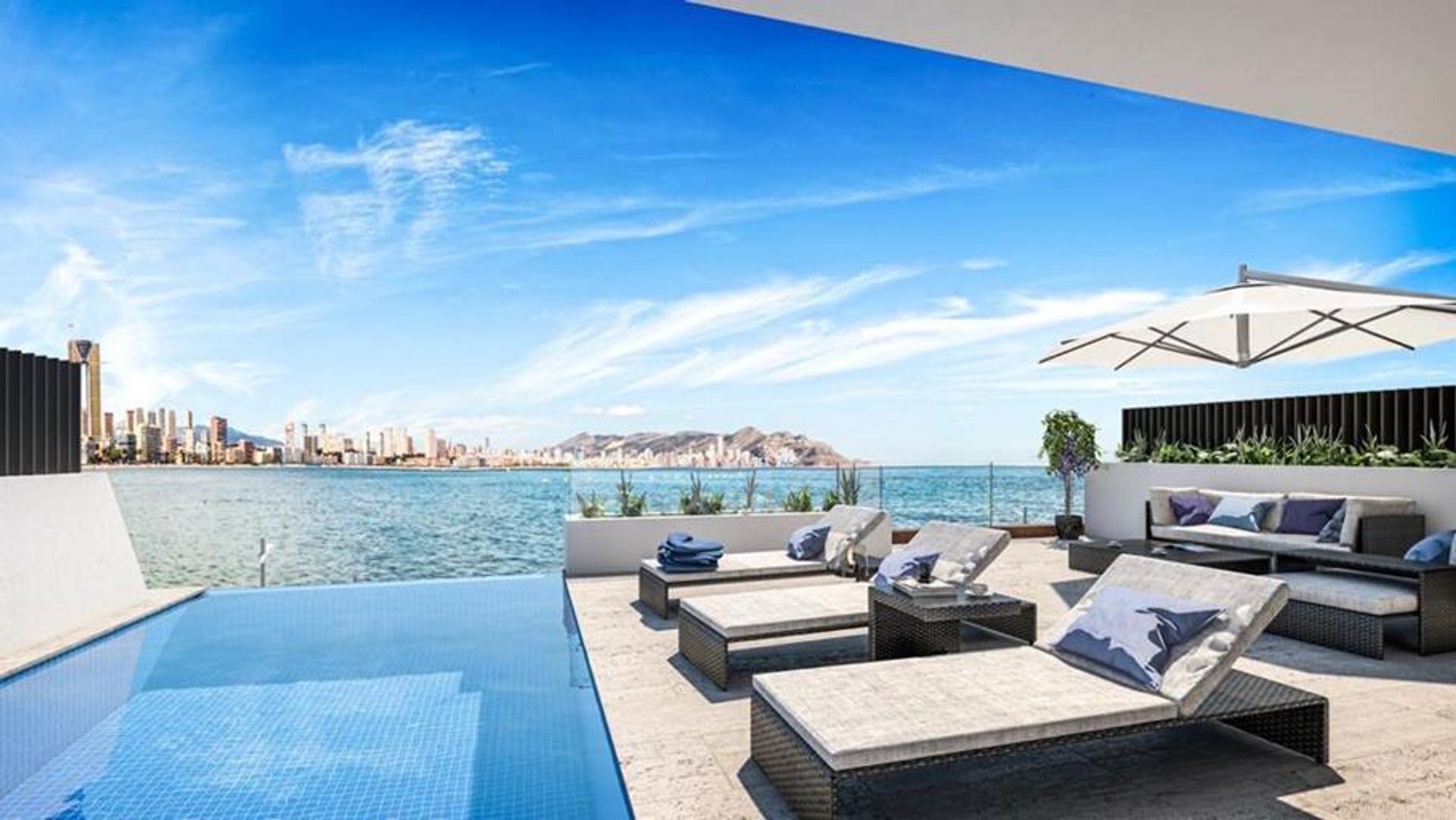 Condominium in Benidorm, Valencia 11208560