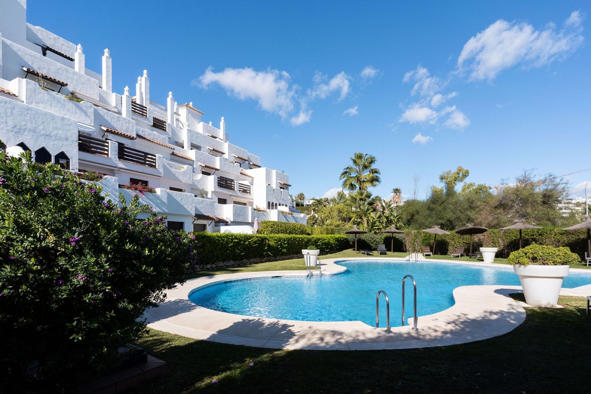 Condominium in Estepona, Andalusië 11208821