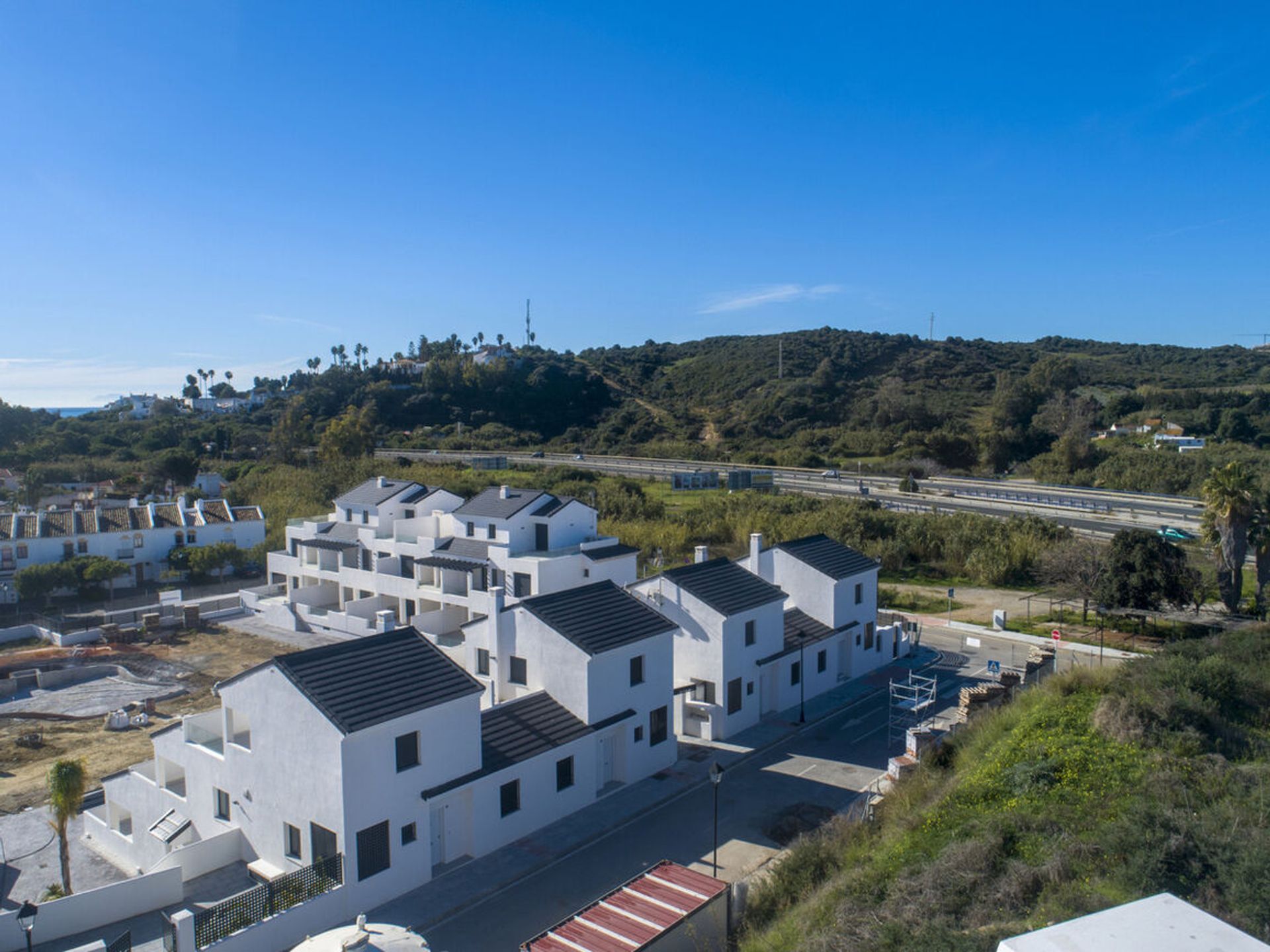 Condominium in Estepona, Andalucía 11209533