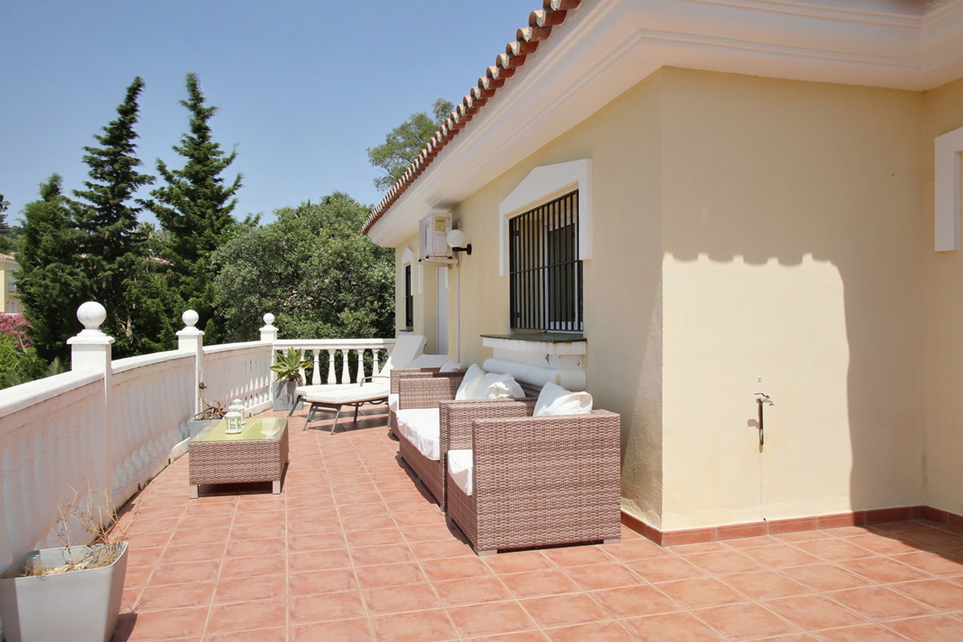 rumah dalam Marbella, Andalucía 11209556