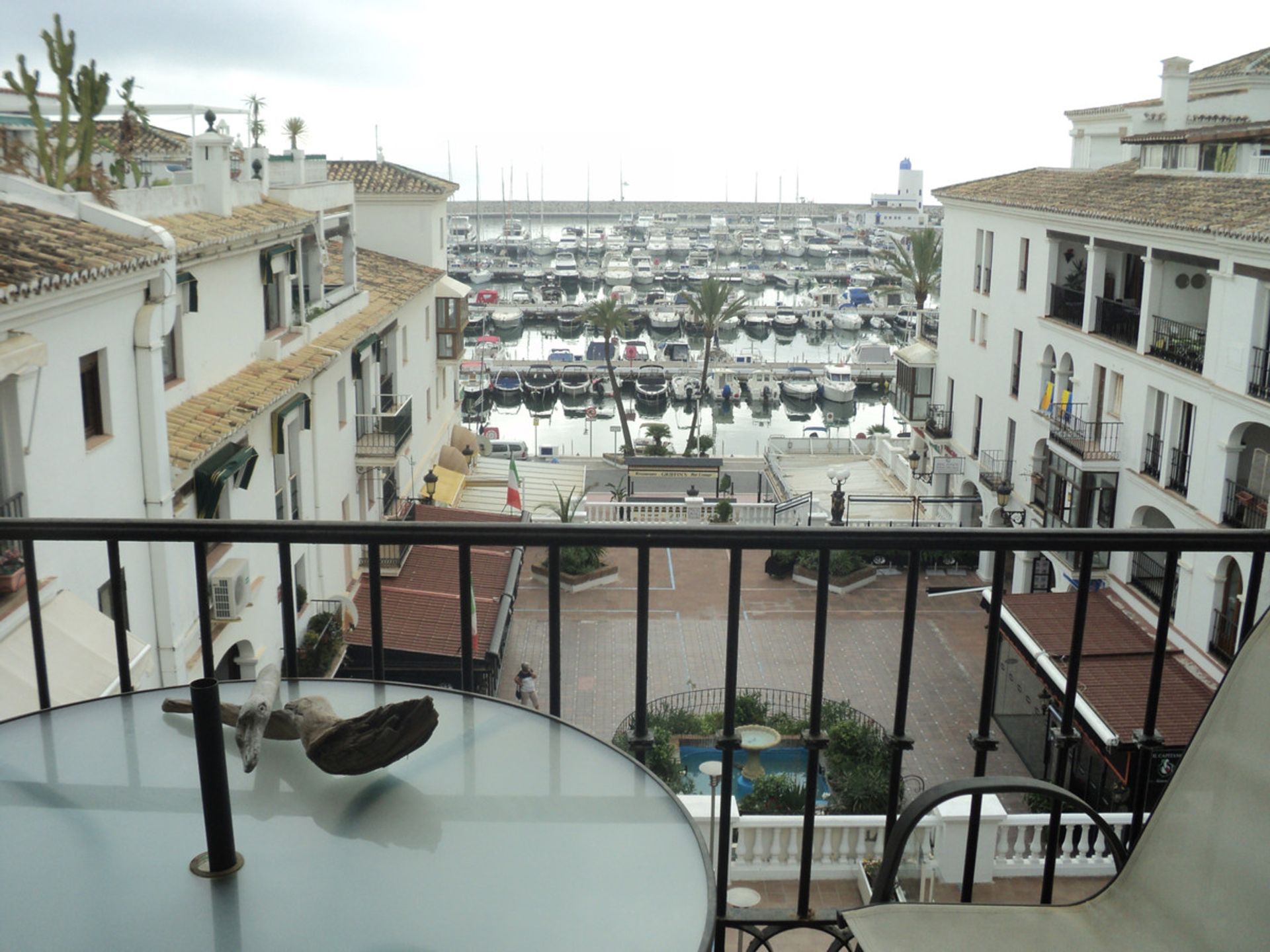 Condominium in Castillo de Sabinillas, Andalusië 11211044