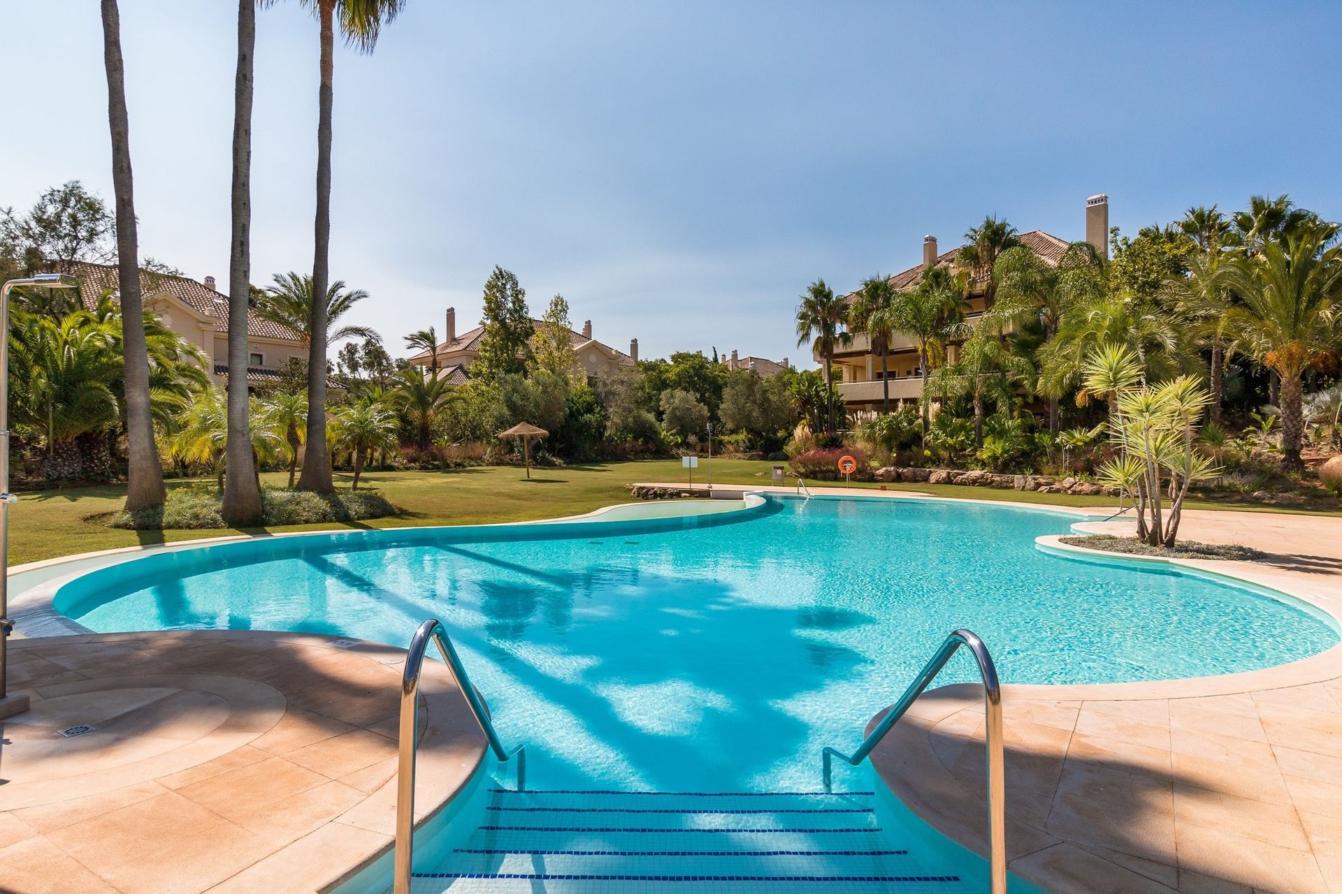 Condominium dans San Roque, Andalucía 11211971