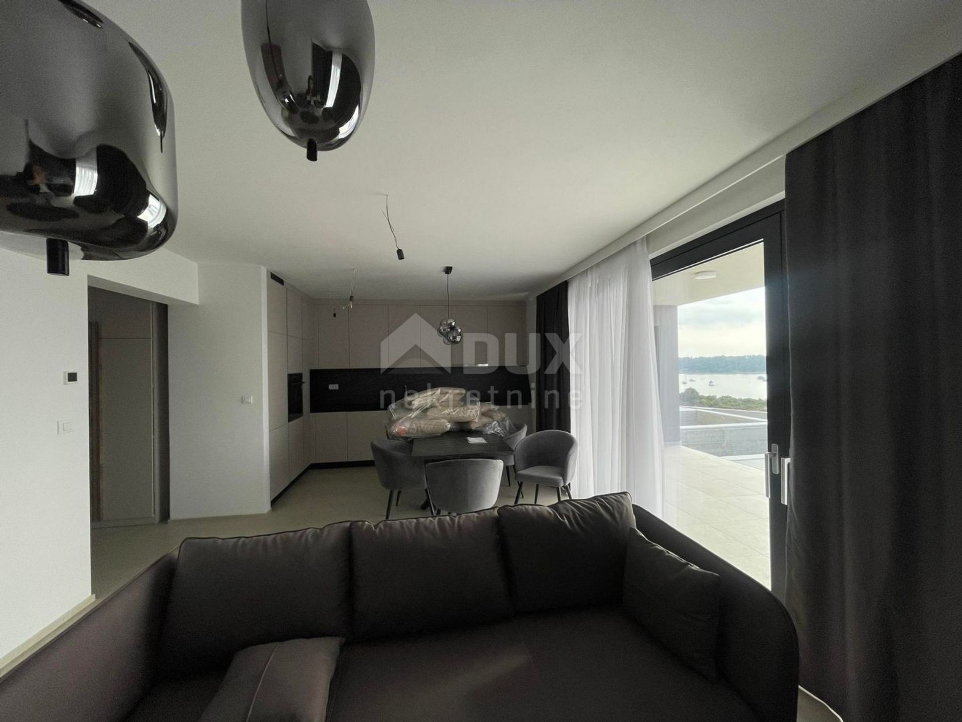 Condominio en Medulin, Istarska Zupanija 11213390