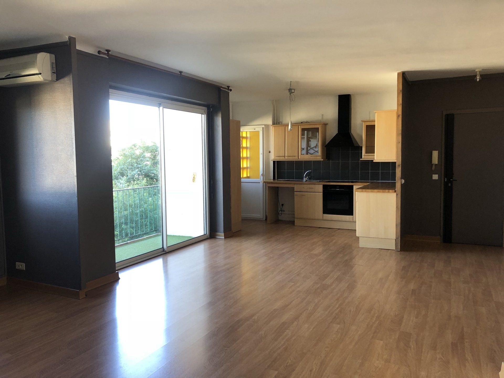 Condominio en Montredon, Provence-Alpes-Cote d'Azur 11214510