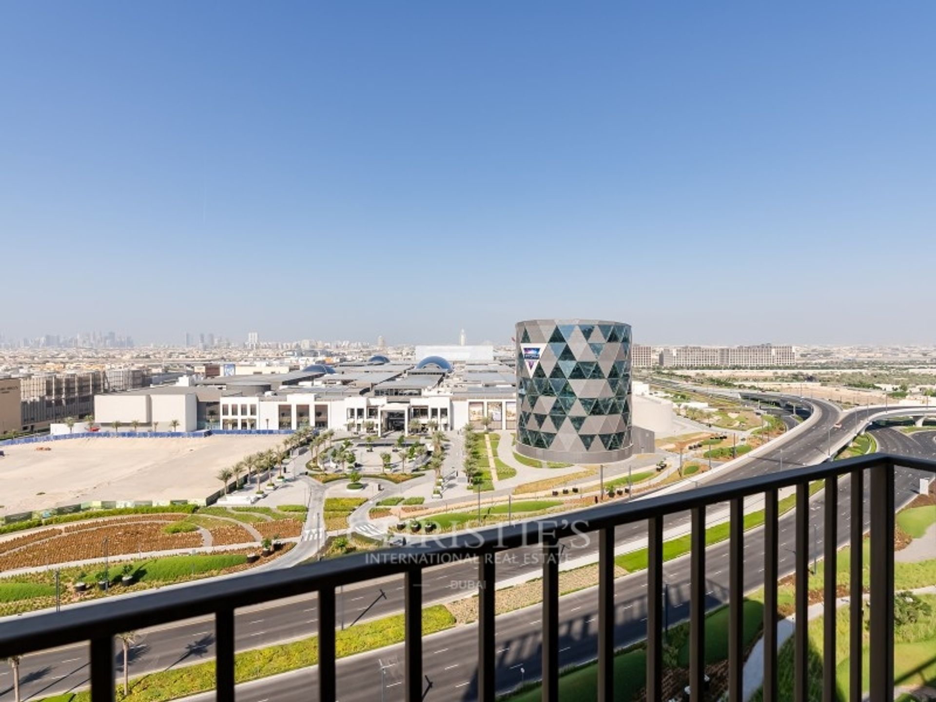 Condominium in Dubai, Dubai 11216226