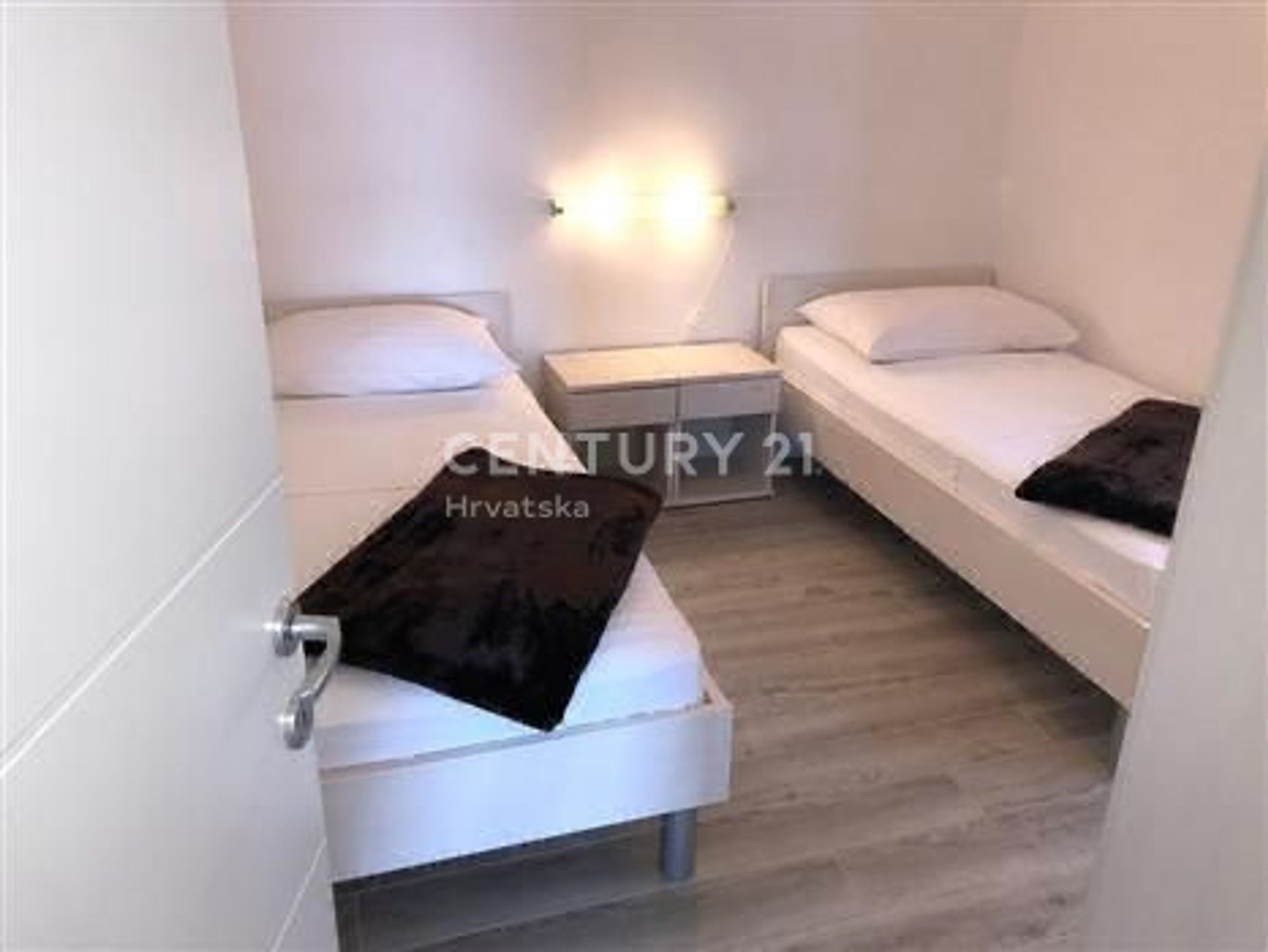 Hus i , Split-Dalmatia County 11216253